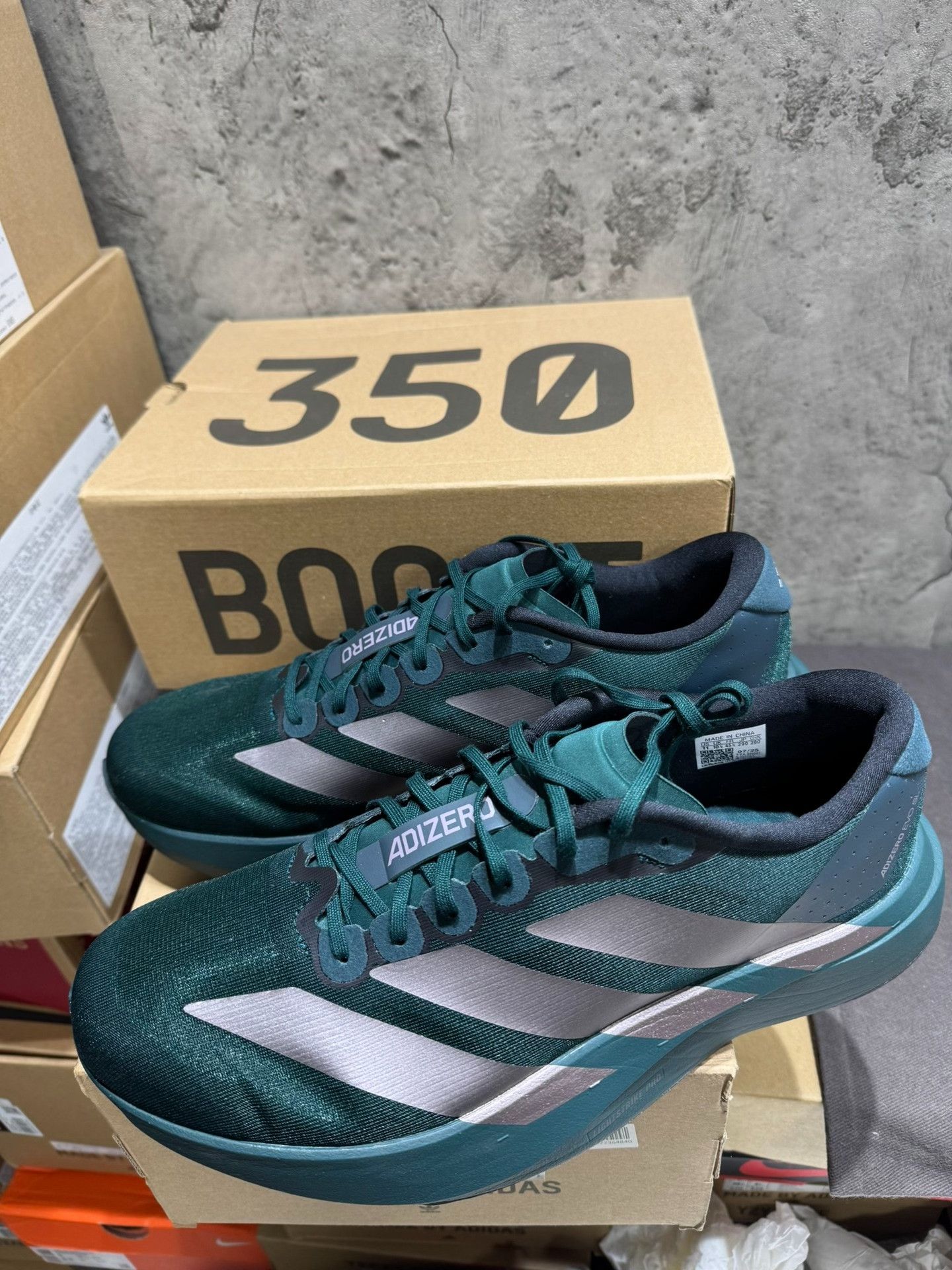 Adidas Adidas Green Lowtop Sneakers 10.5 Men Size US 10.5 / EU 43-44 - 5 Thumbnail
