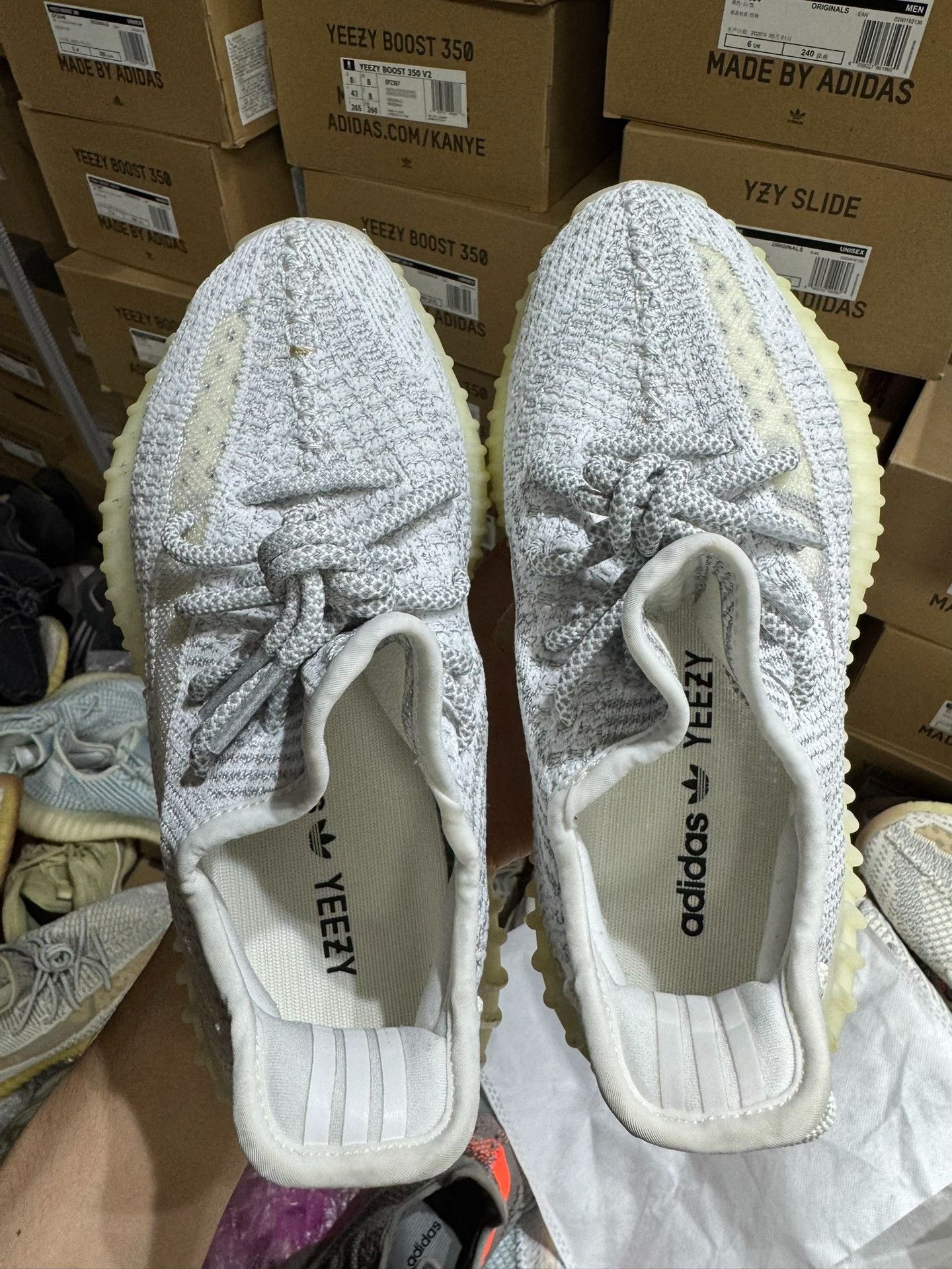 Adidas Adidas YEEZY350 White Lowtop Sneakers 36 Men Size US 5 / EU 37 - 2 Thumbnail