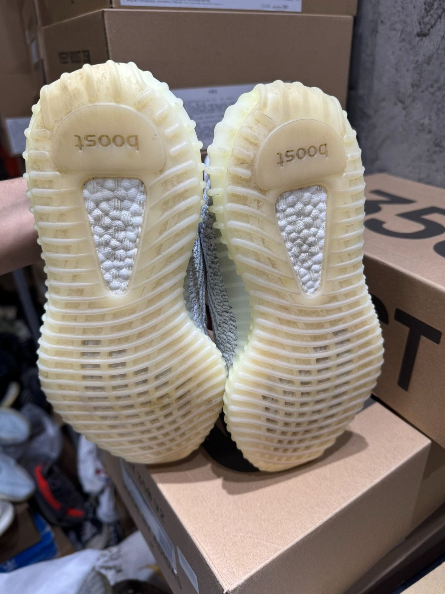 Adidas Adidas YEEZY350 White Lowtop Sneakers 36 Men Size US 5 / EU 37 - 6 Thumbnail