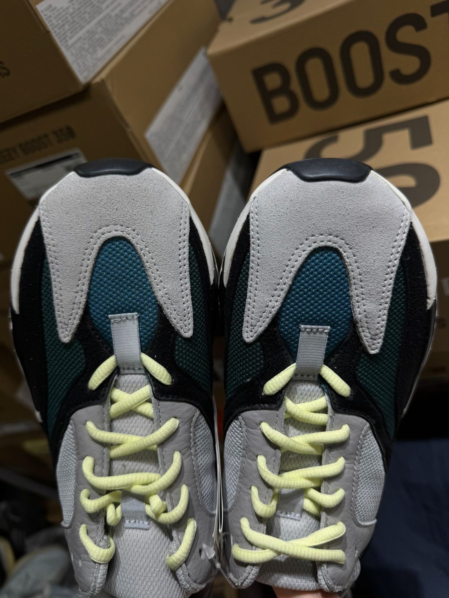 Adidas Adidas YEEZY700 Lowtop Sneakers 40 Men Size US 7.5 / EU 40-41 - 7 Thumbnail