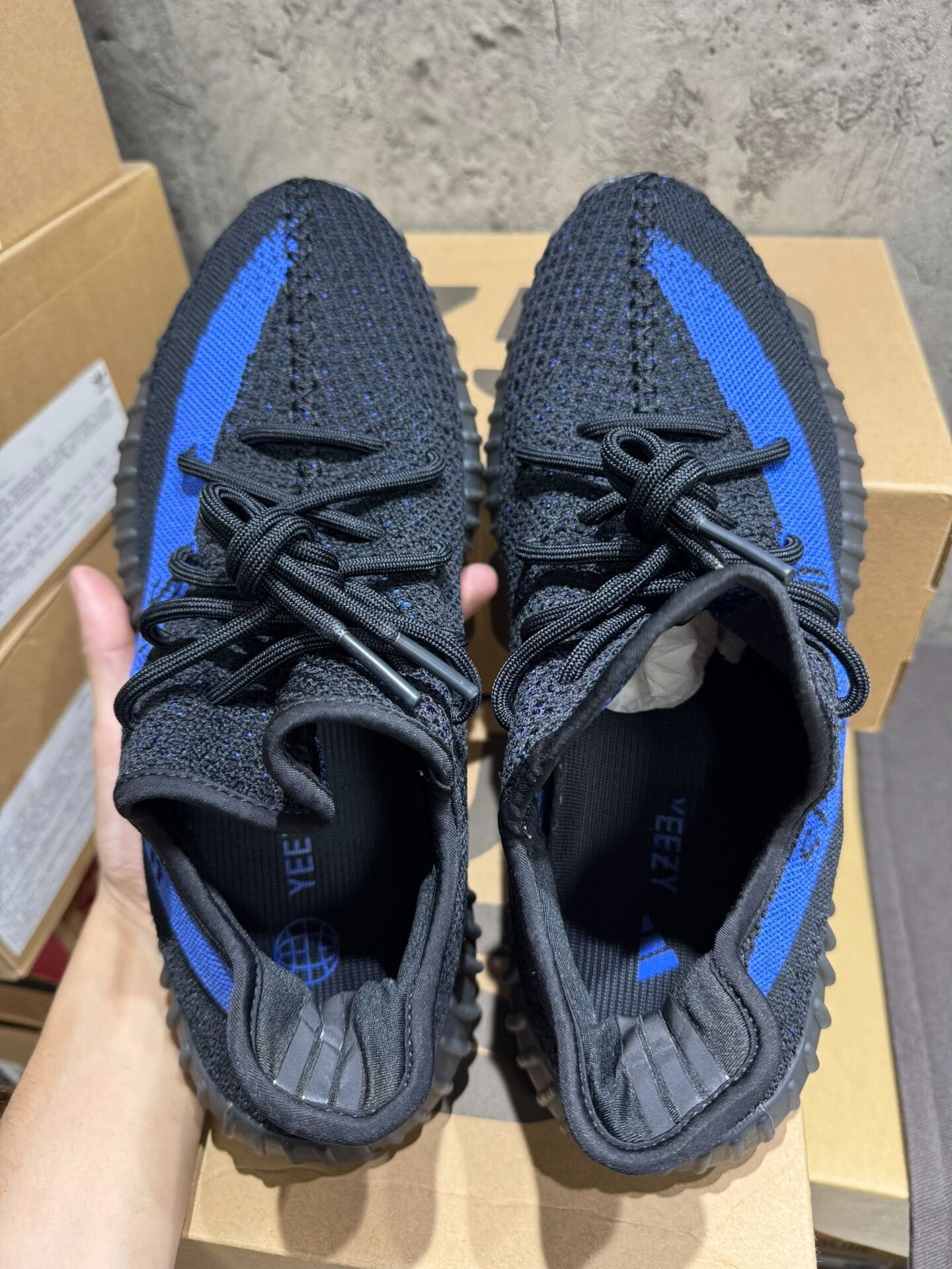 Yeezy Yeezy Blue Lowtop Sneakers 10.5 Men Size US 10.5 / EU 43-44 - 5 Thumbnail