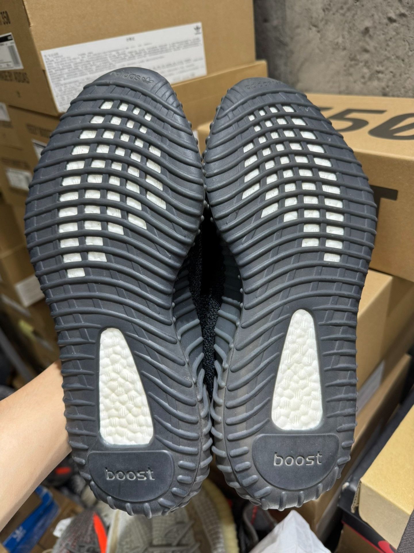 Yeezy Yeezy Blue Lowtop Sneakers 42 Men Size US 9 / EU 42 - 5 Thumbnail