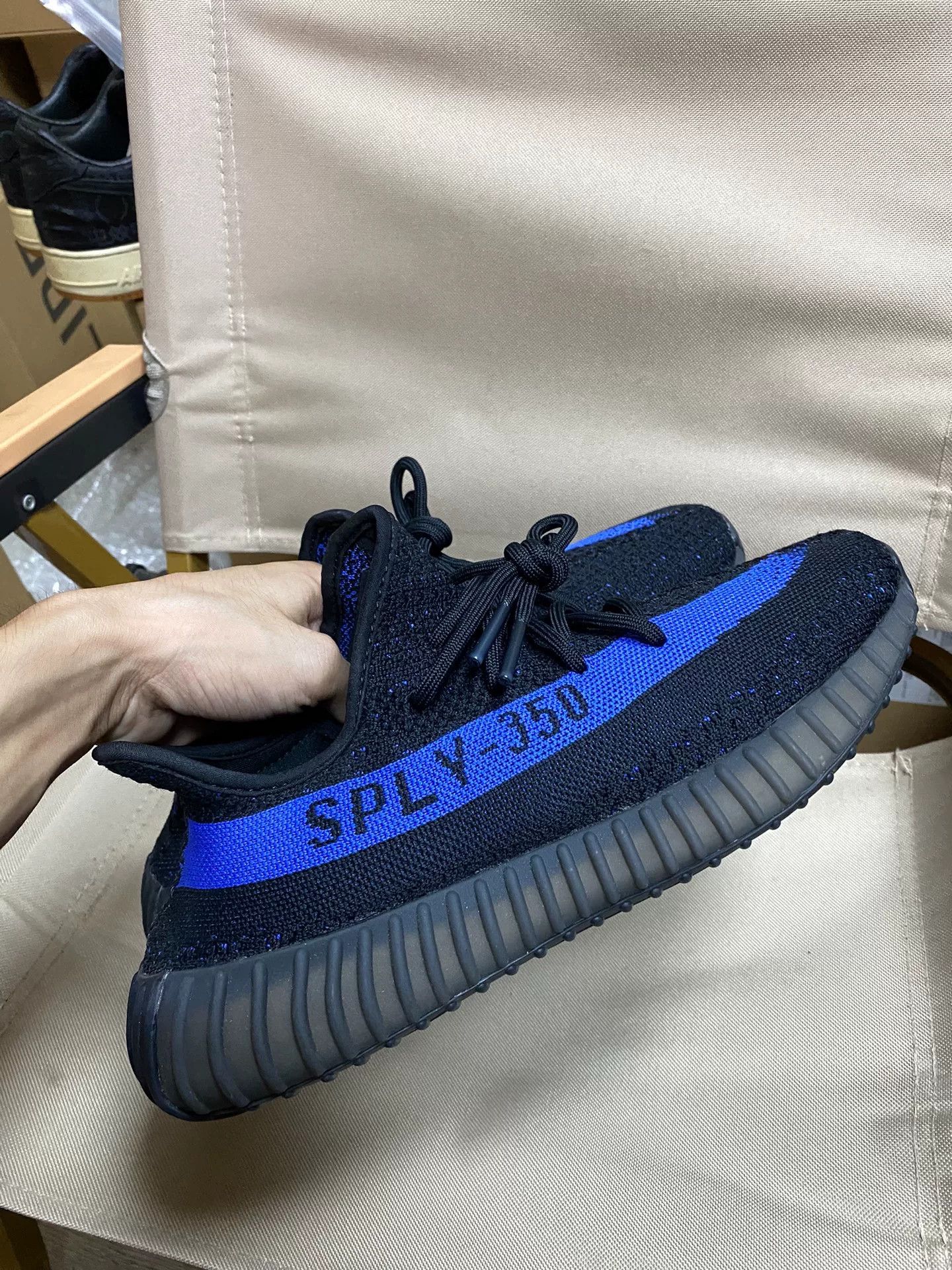 Yeezy Yeezy Blue Lowtop Sneakers 42 Men Size US 9 / EU 42 - 6 Thumbnail