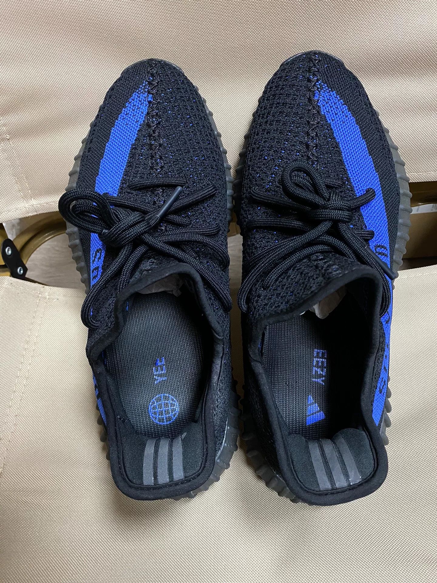 Yeezy Yeezy Blue Lowtop Sneakers 42 Men Size US 9 / EU 42 - 8 Thumbnail