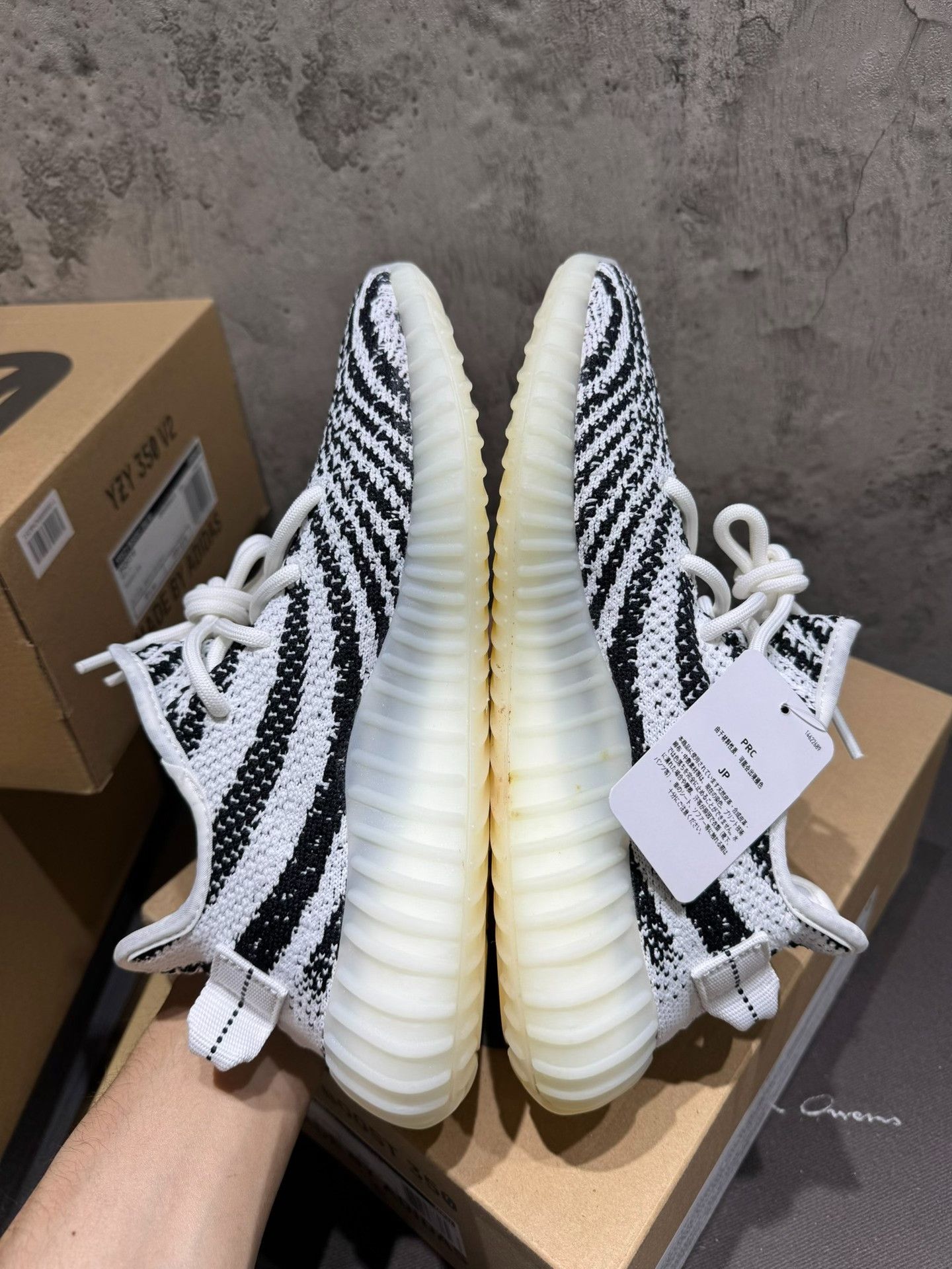 Adidas Adidas YEEZY350 White Lowtop Sneakers 38 Men Size US 6 / EU 39 - 5 Thumbnail