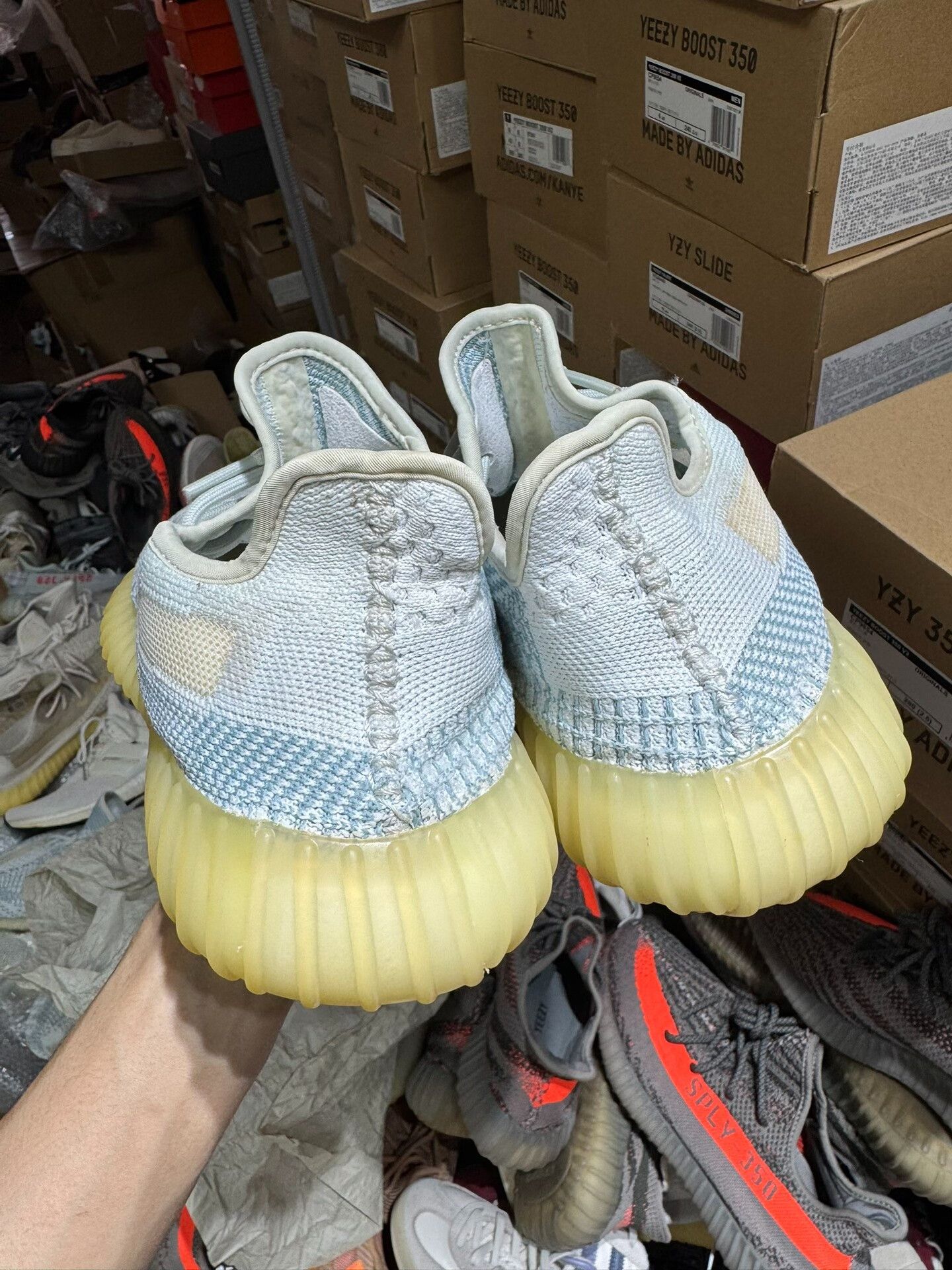 Adidas Adidas YEEZY350 White Lowtop Sneakers 41 Men Size US 8.5 / EU 41-42 - 2 Thumbnail