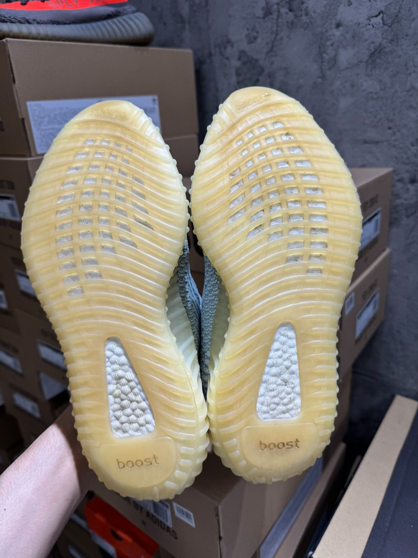 Adidas Adidas YEEZY350 White Lowtop Sneakers 41 Men Size US 8.5 / EU 41-42 - 6 Thumbnail