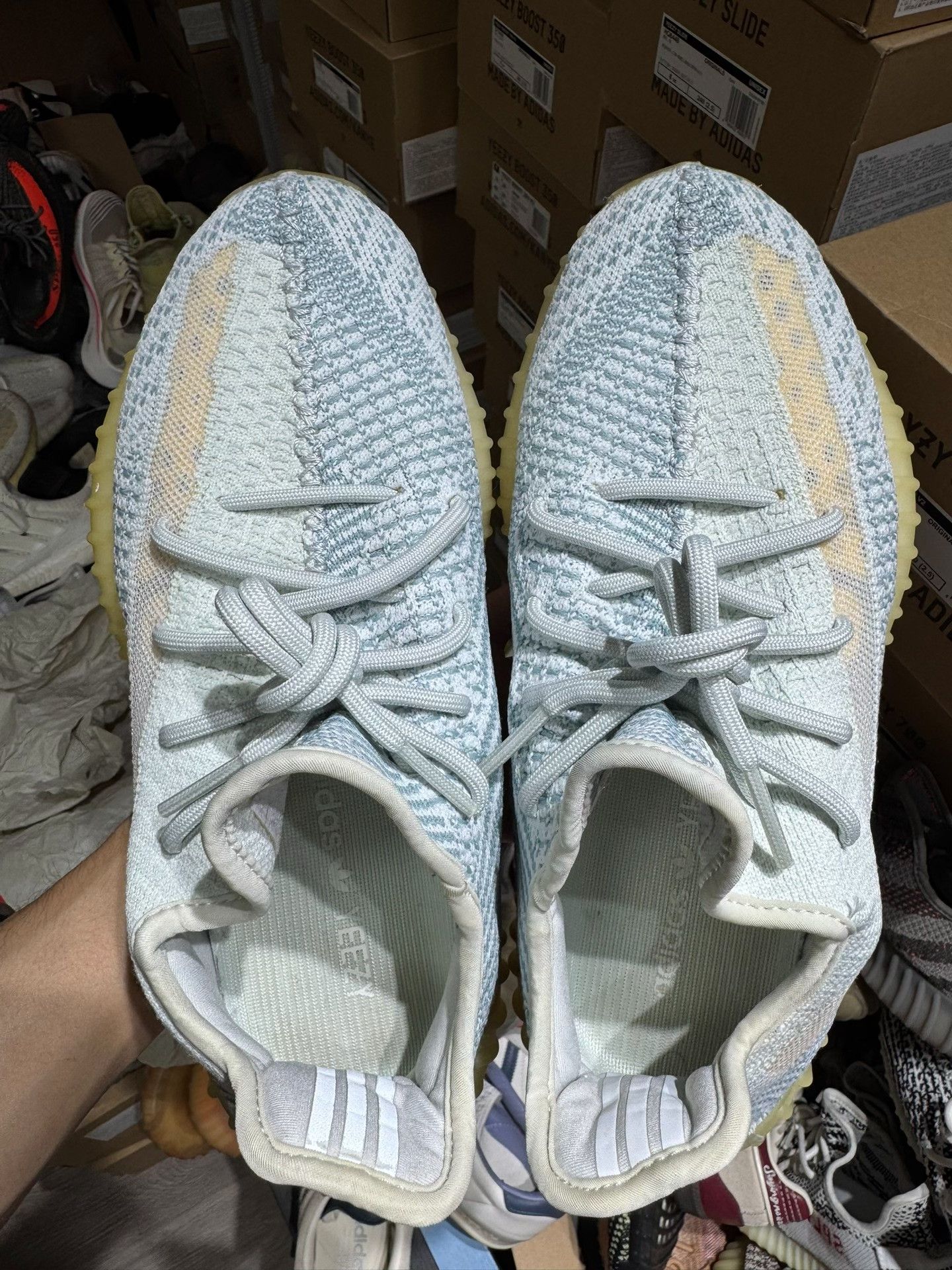 Adidas Adidas YEEZY350 White Lowtop Sneakers 41 Men Size US 8.5 / EU 41-42 - 3 Thumbnail
