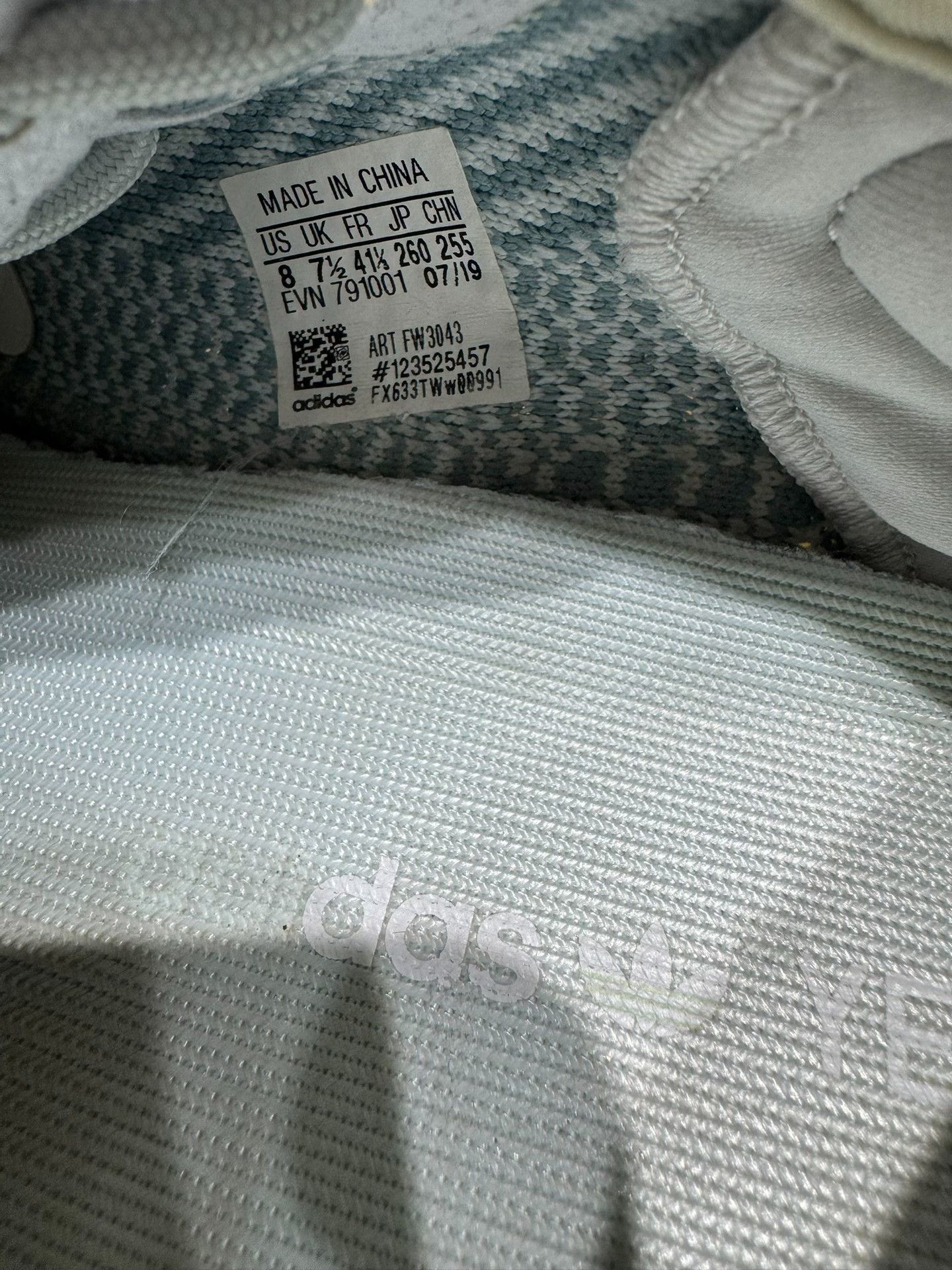 Adidas Adidas YEEZY350 White Lowtop Sneakers 41 Men Size US 8.5 / EU 41-42 - 5 Thumbnail