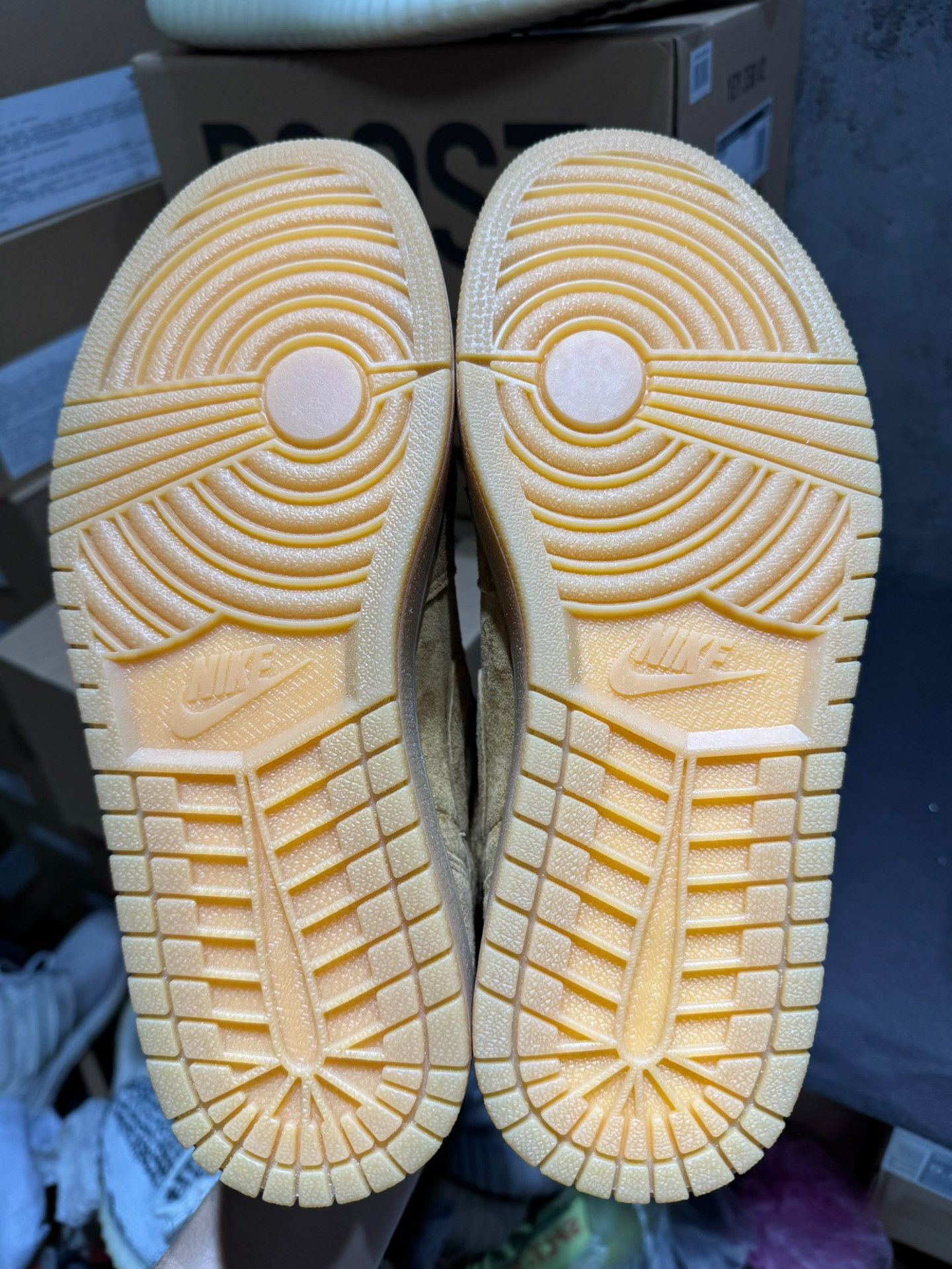 Nike Nike Beige Lowtop Sneakers 42 Men Size US 9 / EU 42 - 5 Thumbnail