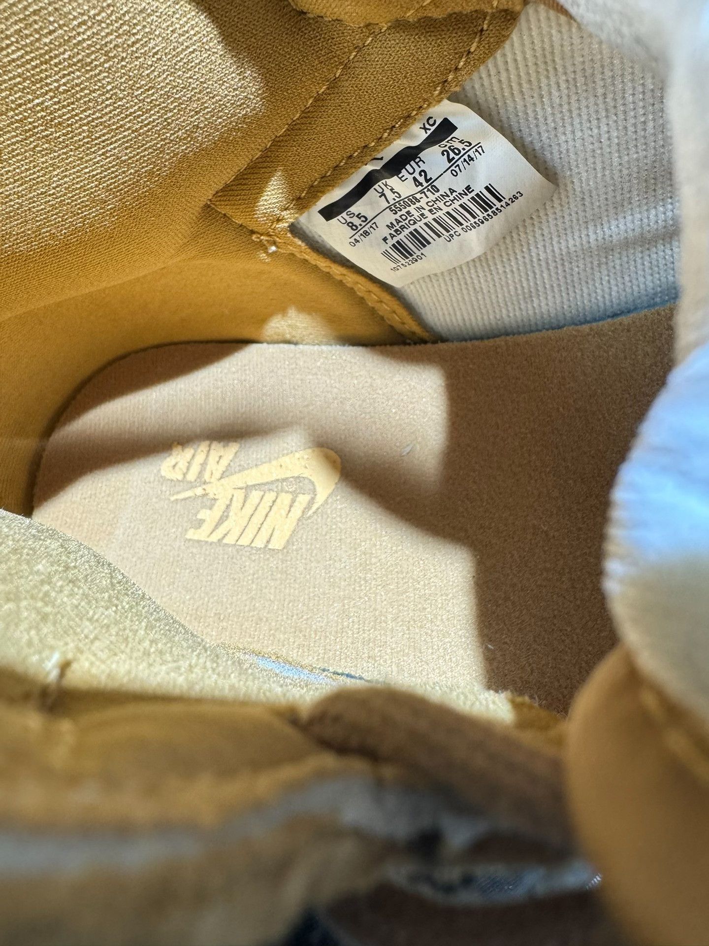 Nike Nike Beige Lowtop Sneakers 42 Men Size US 9 / EU 42 - 7 Thumbnail