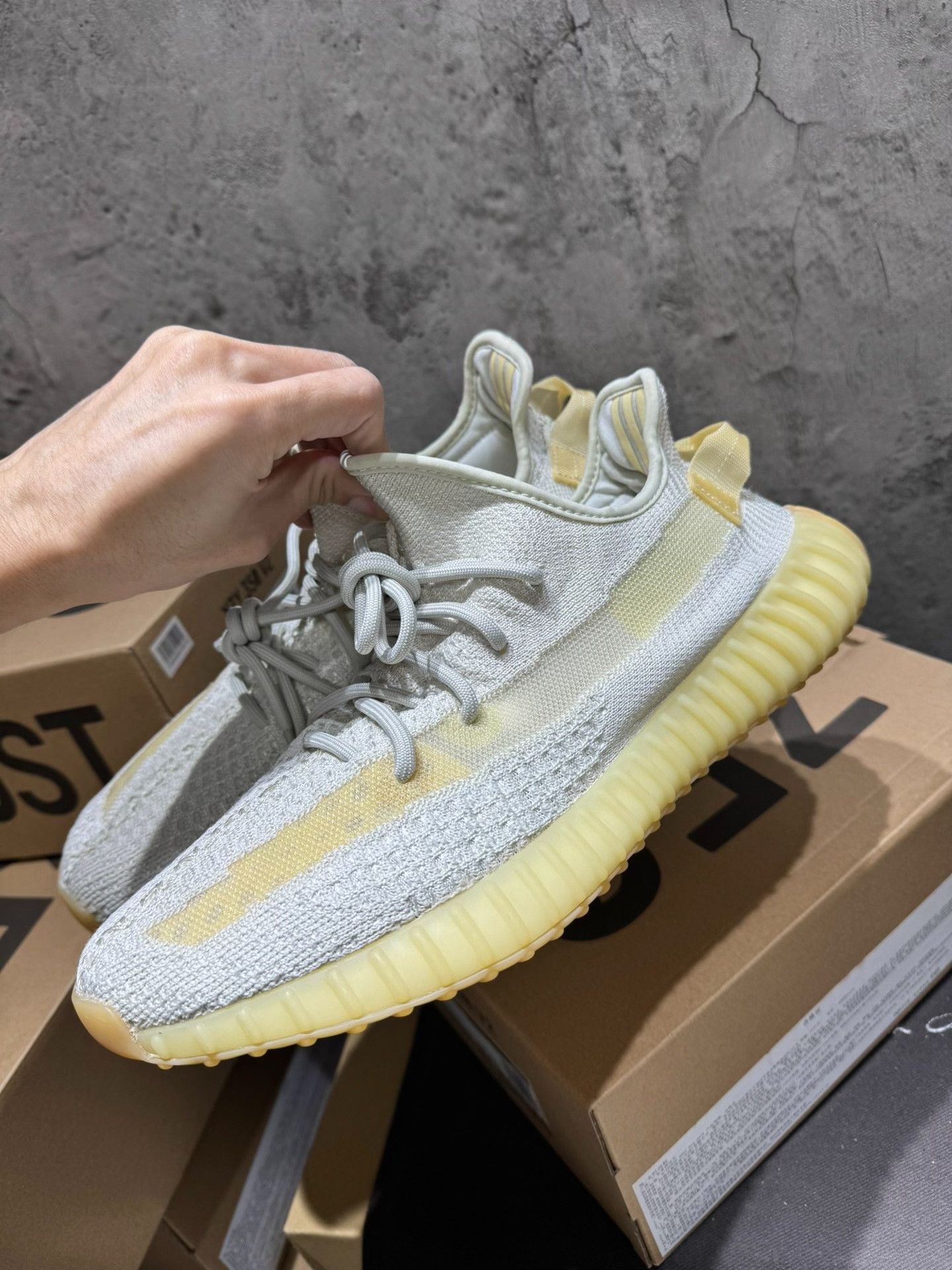 Adidas Adidas Yellow Lowtop Sneakers 35 Men Size US 5 / EU 37 - 2 Thumbnail