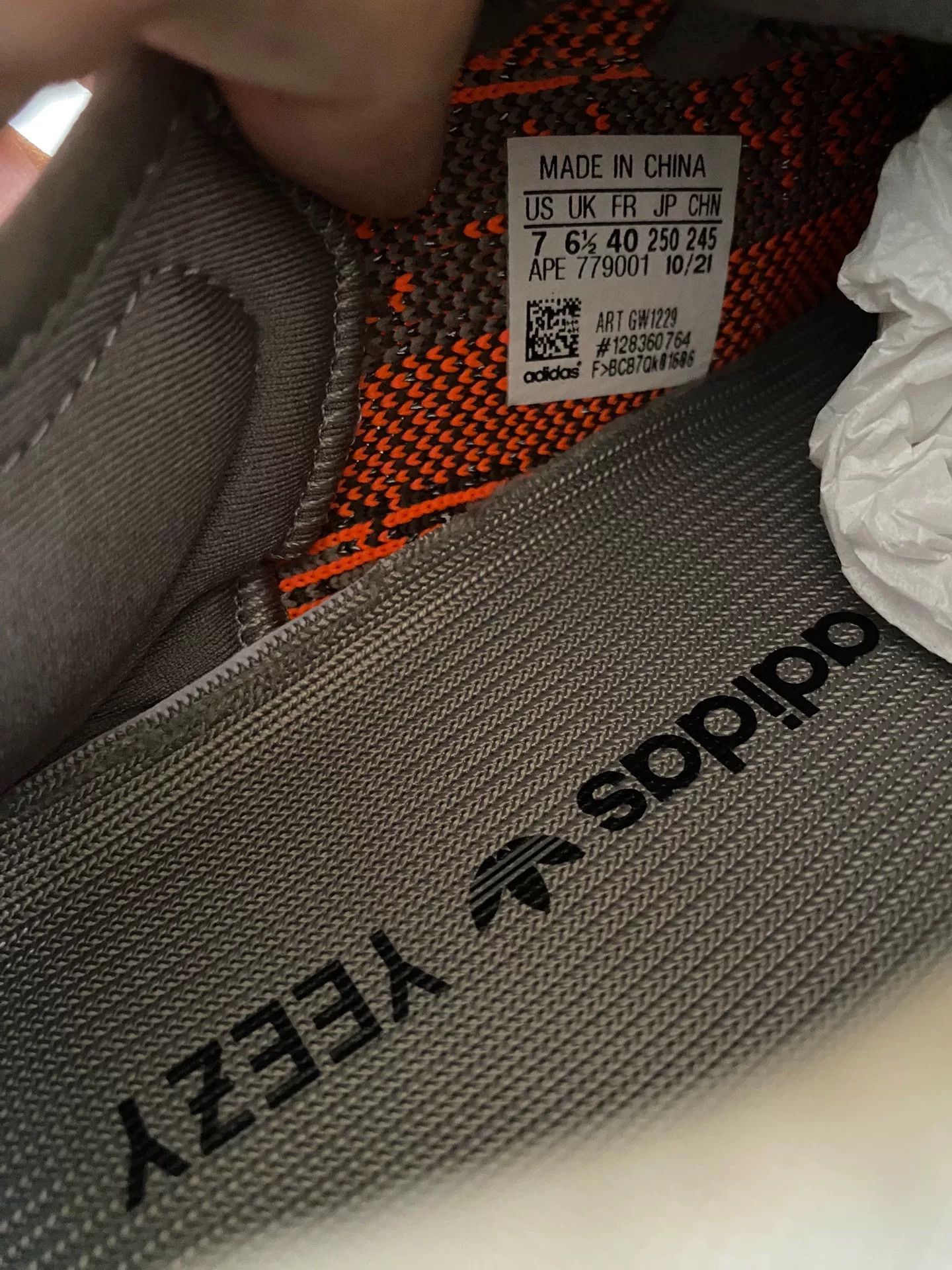 Adidas Adidas YEEZY350 Gray Lowtop Sneakers 40 Men Size US 7.5 / EU 40-41 - 7 Thumbnail