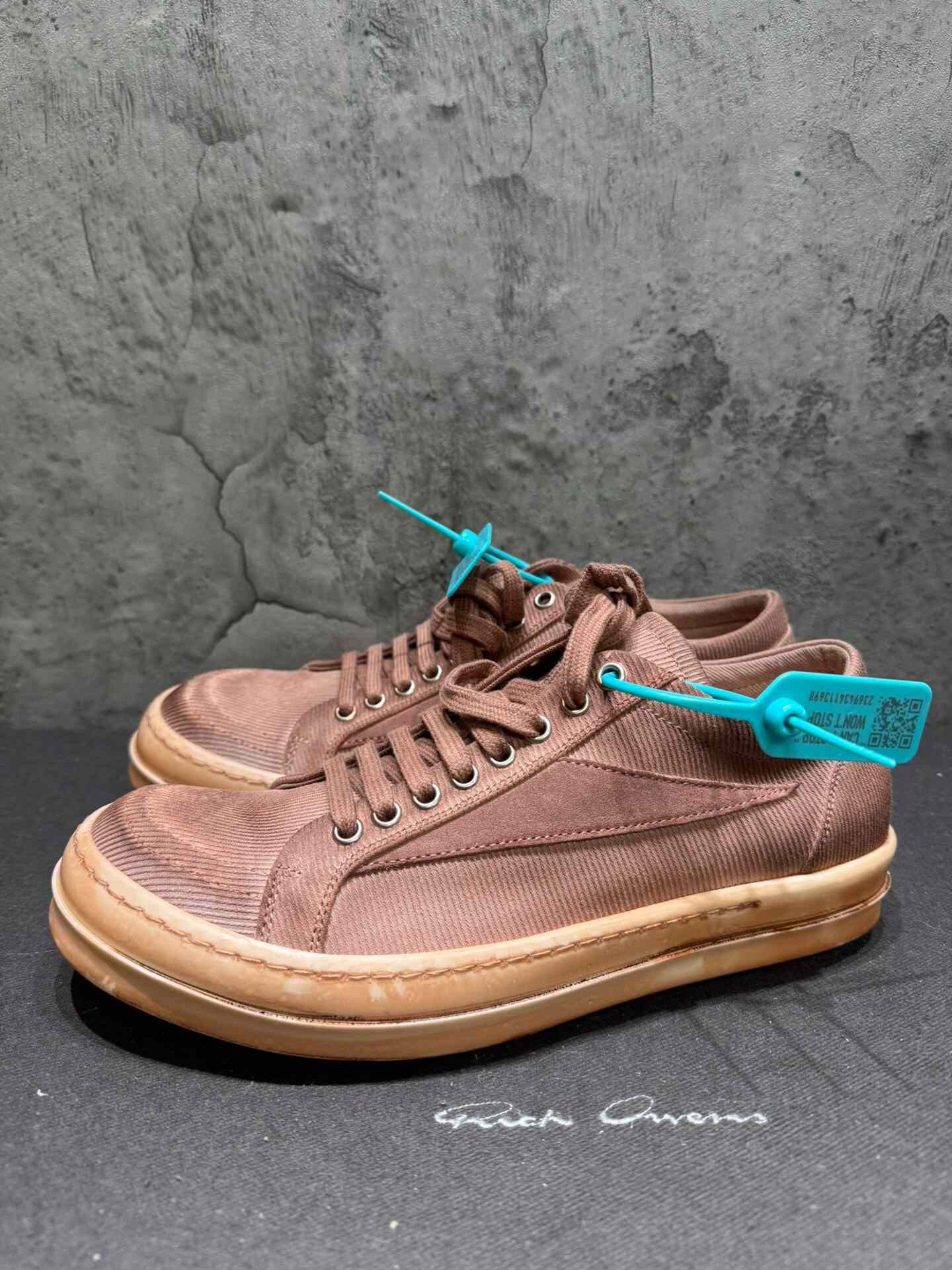 Rick Owens Rick Owens Pink Lowtop Sneakers 41 Men Size US 8.5 / EU 41-42 - 6 Thumbnail