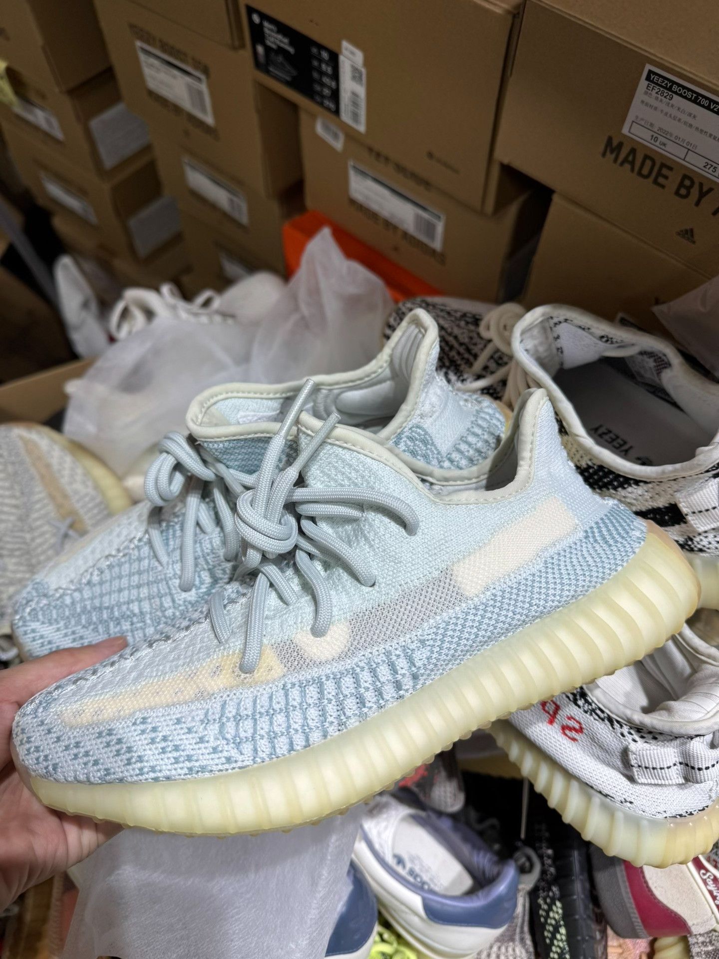 Adidas Adidas YEEZY350 White Lowtop Sneakers 38 Men Size US 6 / EU 39 - 2 Thumbnail