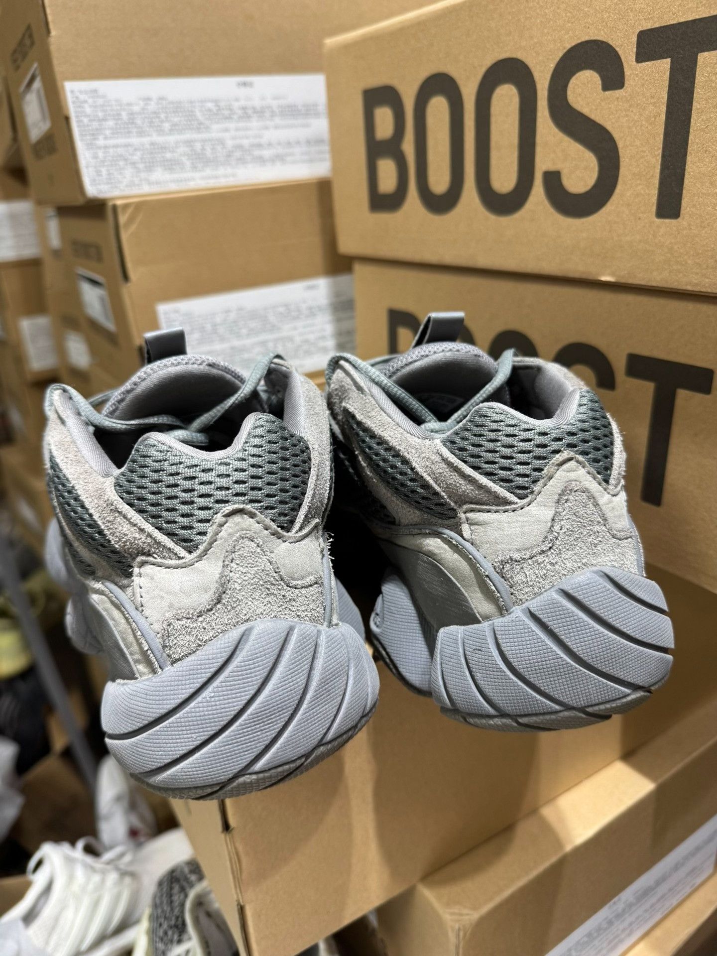 Yeezy Yeezy Gray Lowtop Sneakers 42 Men Size US 9 / EU 42 - 2 Thumbnail