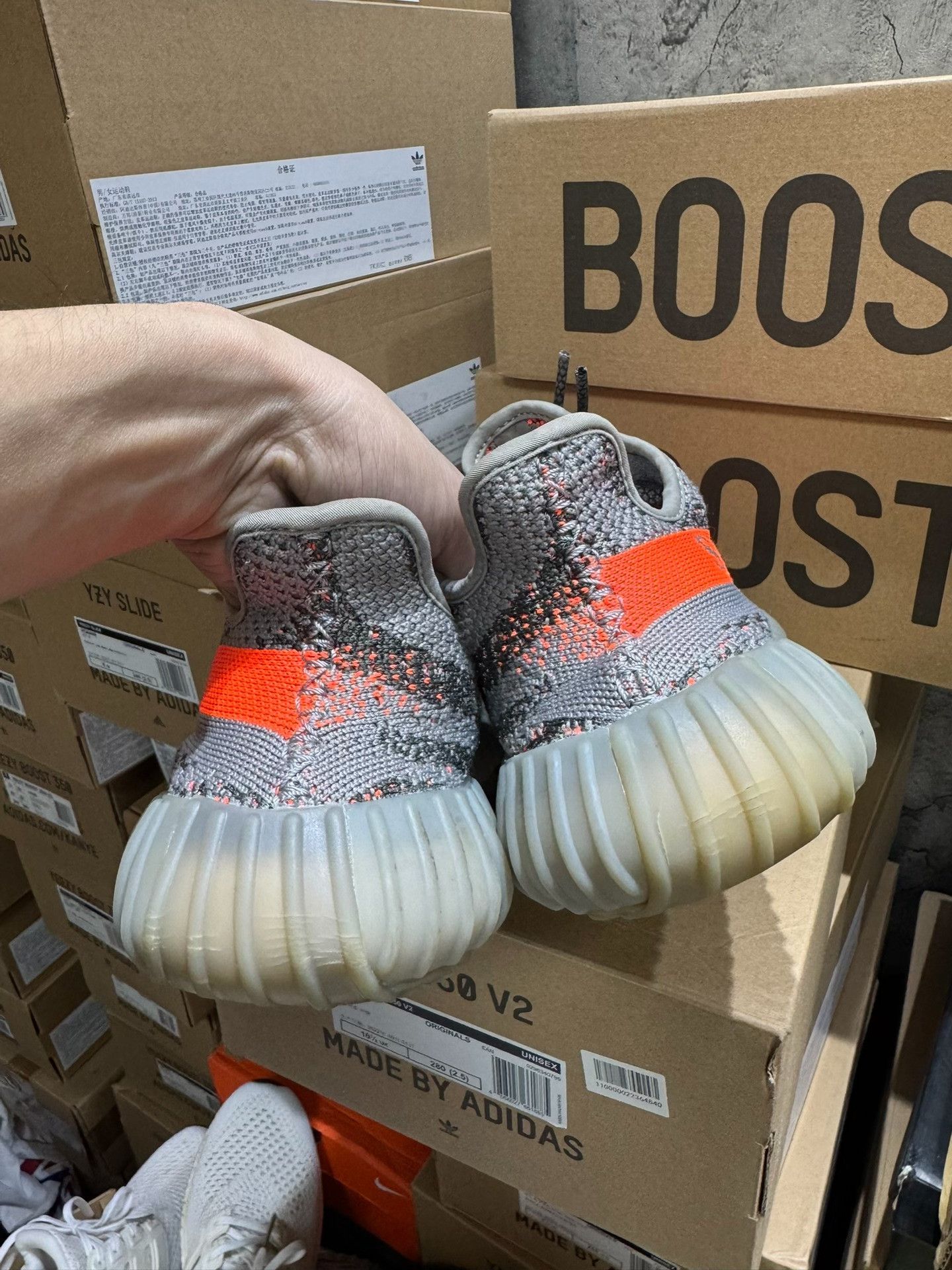 Adidas Adidas YEEZY350 Gray Lowtop Sneakers 40 Men Size US 7.5 / EU 40-41 - 5 Thumbnail
