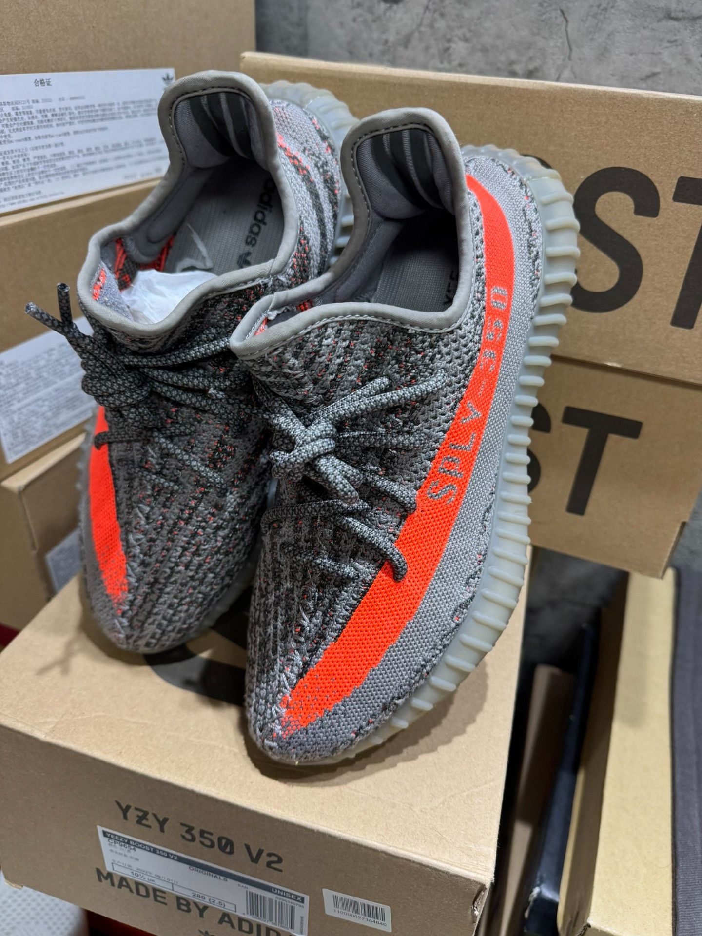 Adidas Adidas YEEZY350 Gray Lowtop Sneakers 40 Men Size US 7.5 / EU 40-41 - 3 Thumbnail
