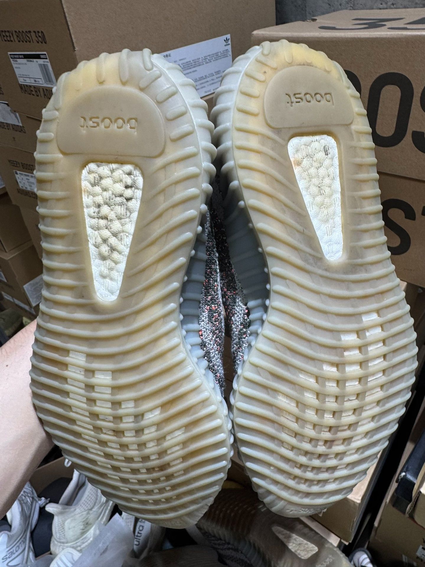 Adidas Adidas YEEZY350 Gray Lowtop Sneakers 40 Men Size US 7.5 / EU 40-41 - 4 Thumbnail