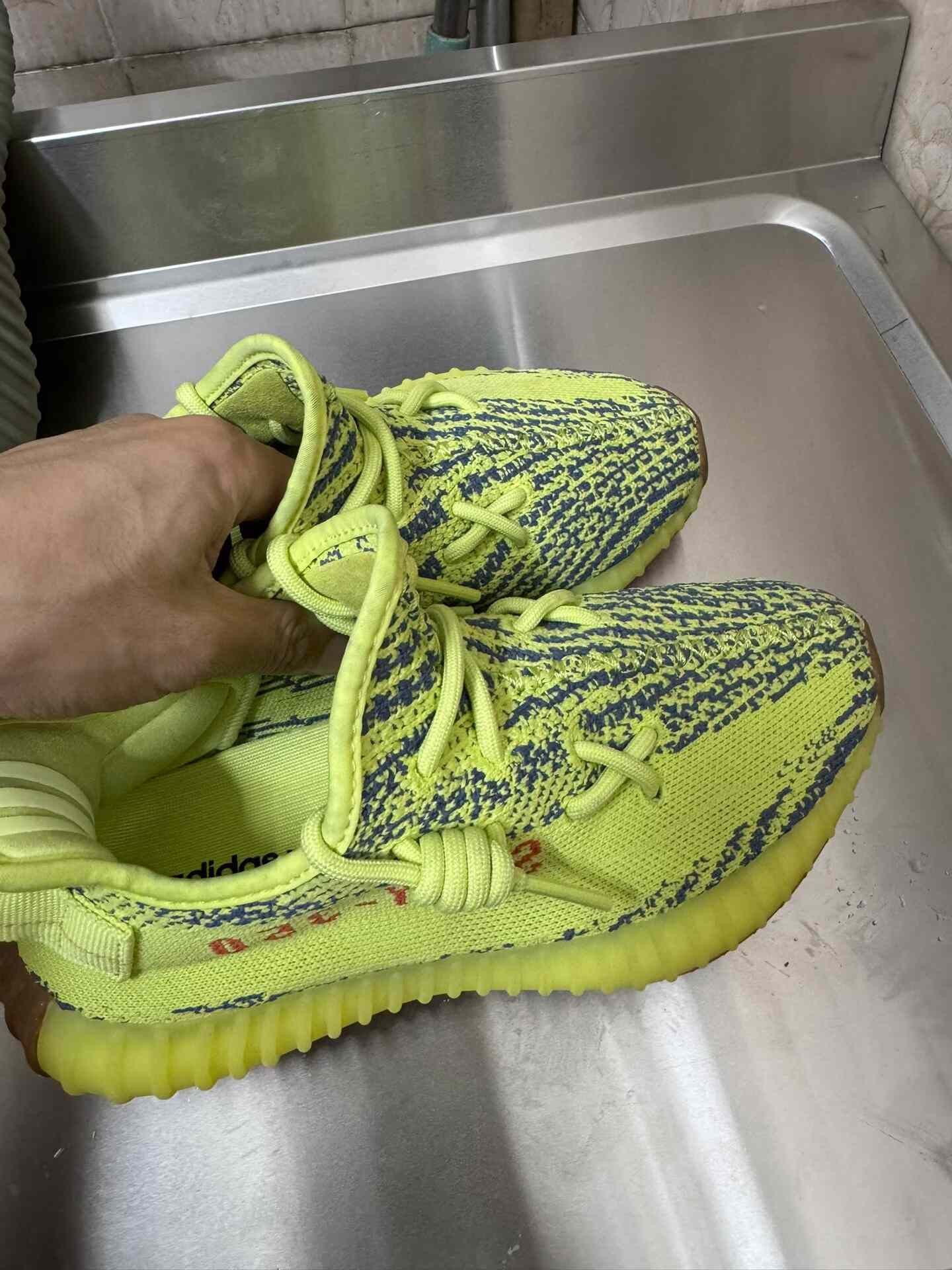 Adidas Adidas YEEZY350 Yellow Lowtop Sneakers 37 Men Size US 5 / EU 37 - 7 Thumbnail
