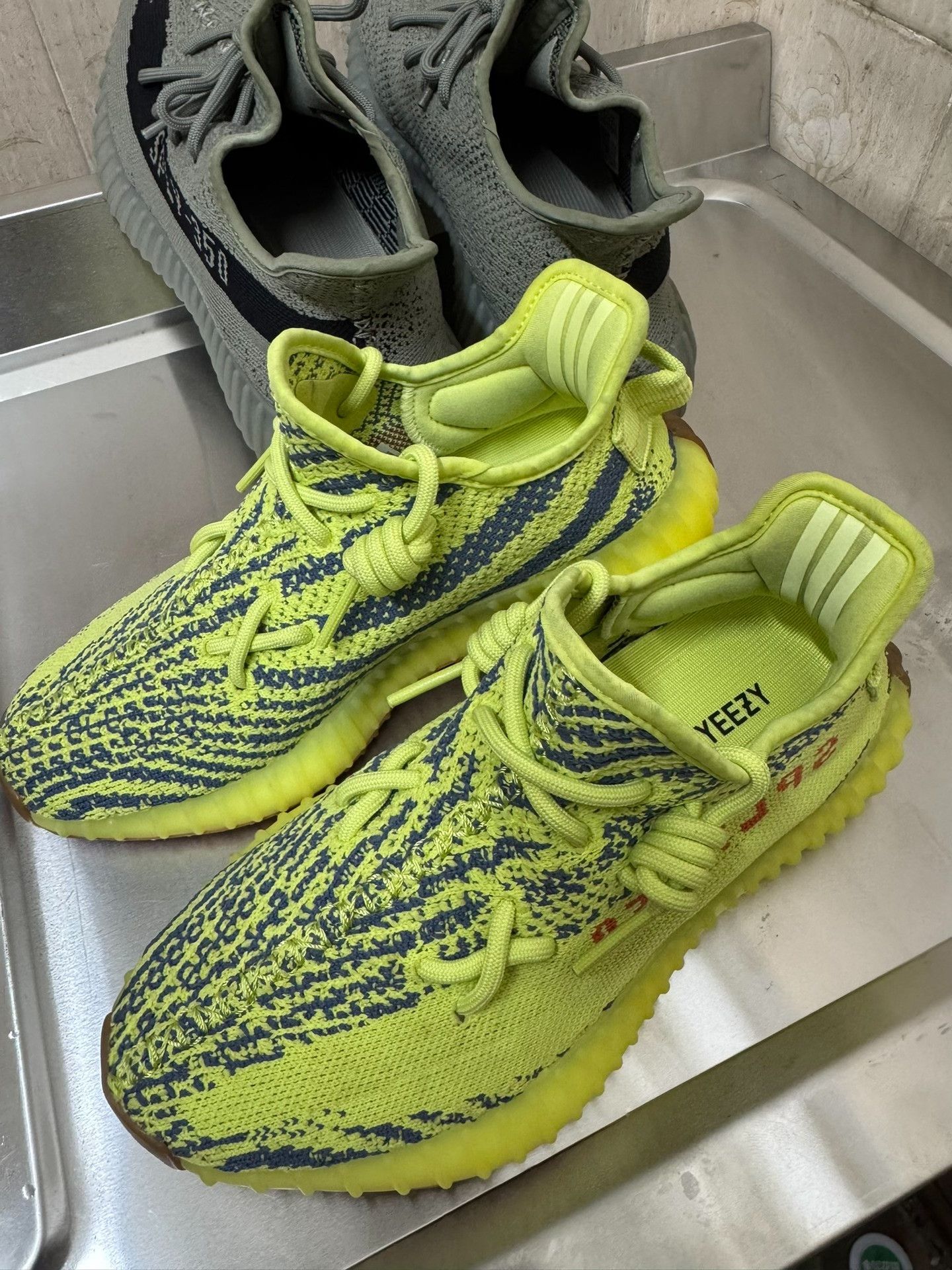 Adidas Adidas YEEZY350 Yellow Lowtop Sneakers 37 Men Size US 5 / EU 37 - 6 Thumbnail