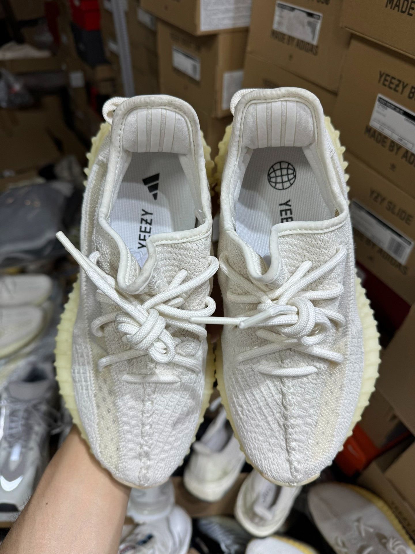 Adidas Adidas YEEZY350 White Lowtop Sneakers 35 Men Size US 5 / EU 37 - 9 Thumbnail