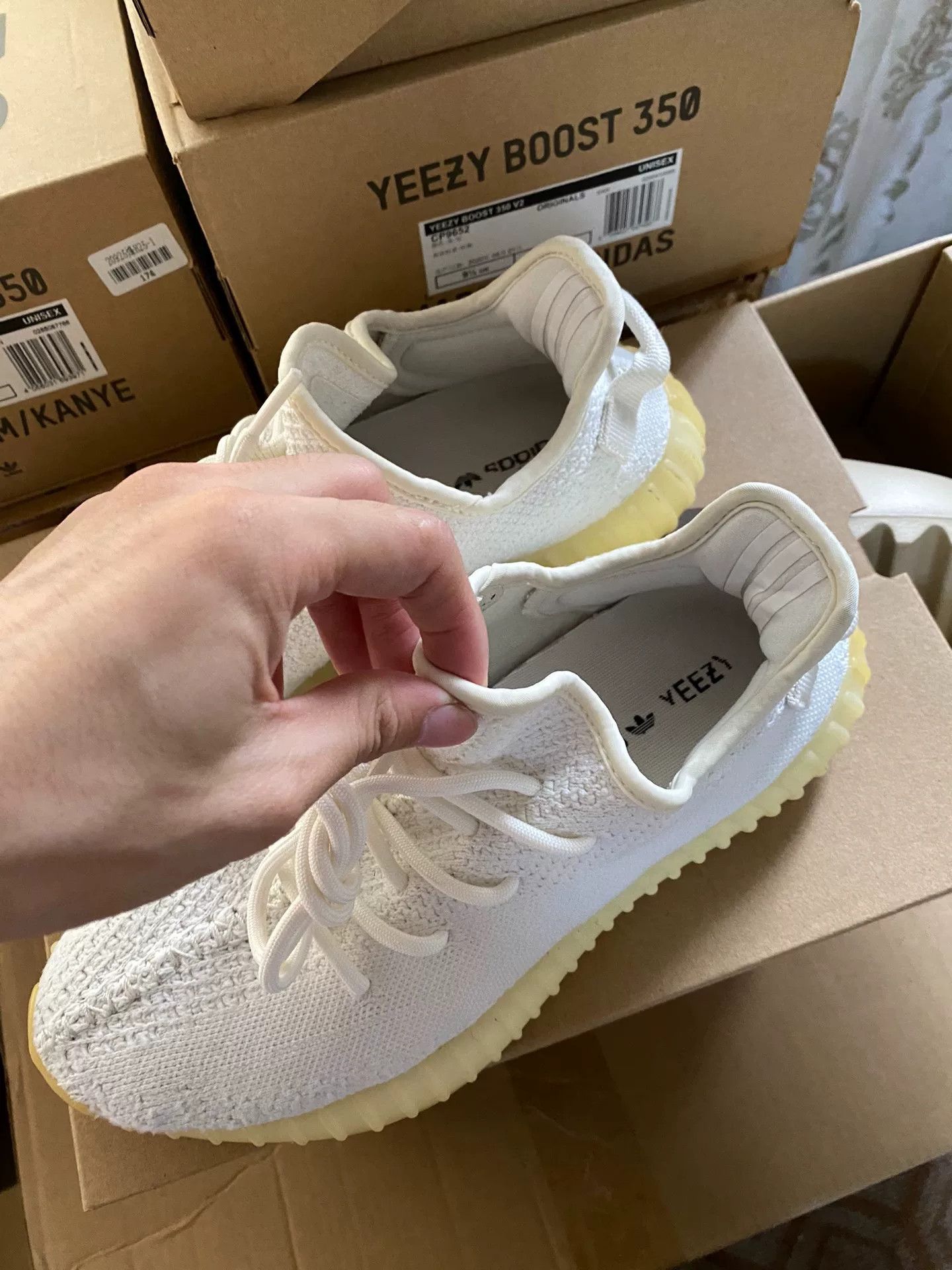 Adidas Adidas YEEZY350 White Lowtop Sneakers 41 Men Size US 8.5 / EU 41-42 - 2 Thumbnail