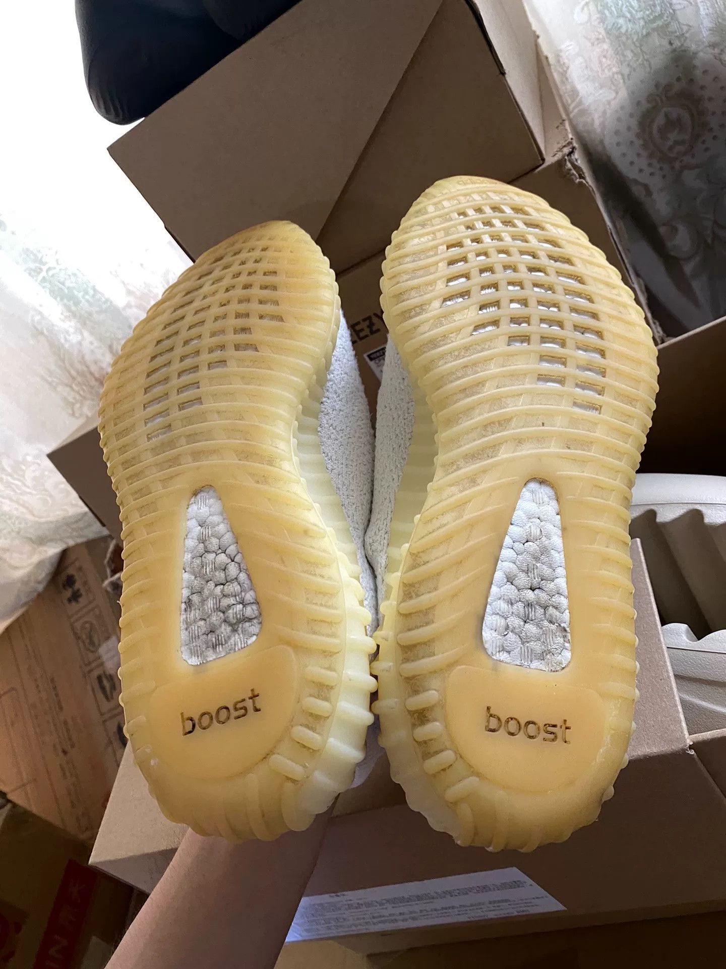 Adidas Adidas YEEZY350 White Lowtop Sneakers 41 Men Size US 8.5 / EU 41-42 - 4 Thumbnail