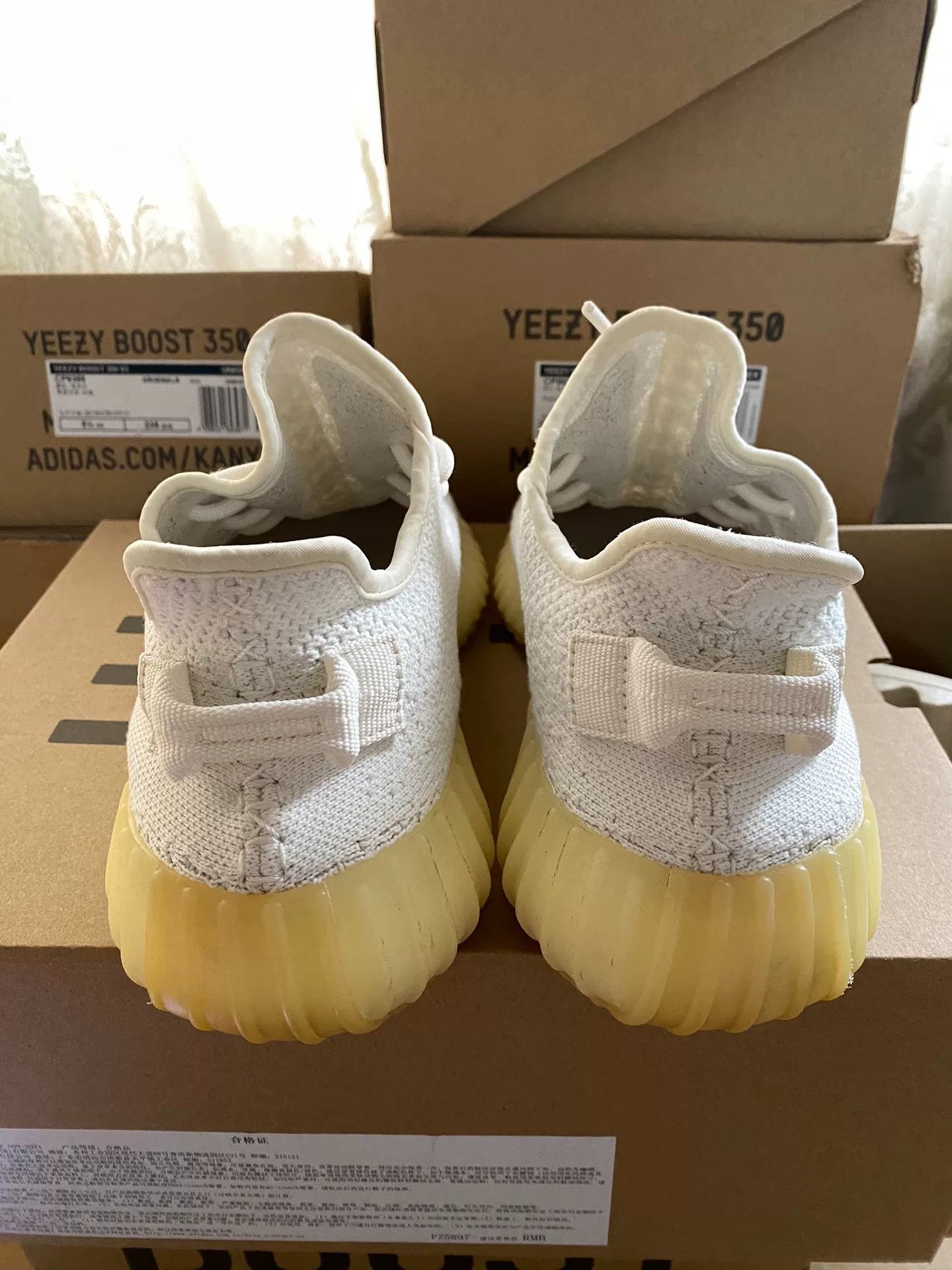 Adidas Adidas YEEZY350 White Lowtop Sneakers 41 Men Size US 8.5 / EU 41-42 - 3 Thumbnail