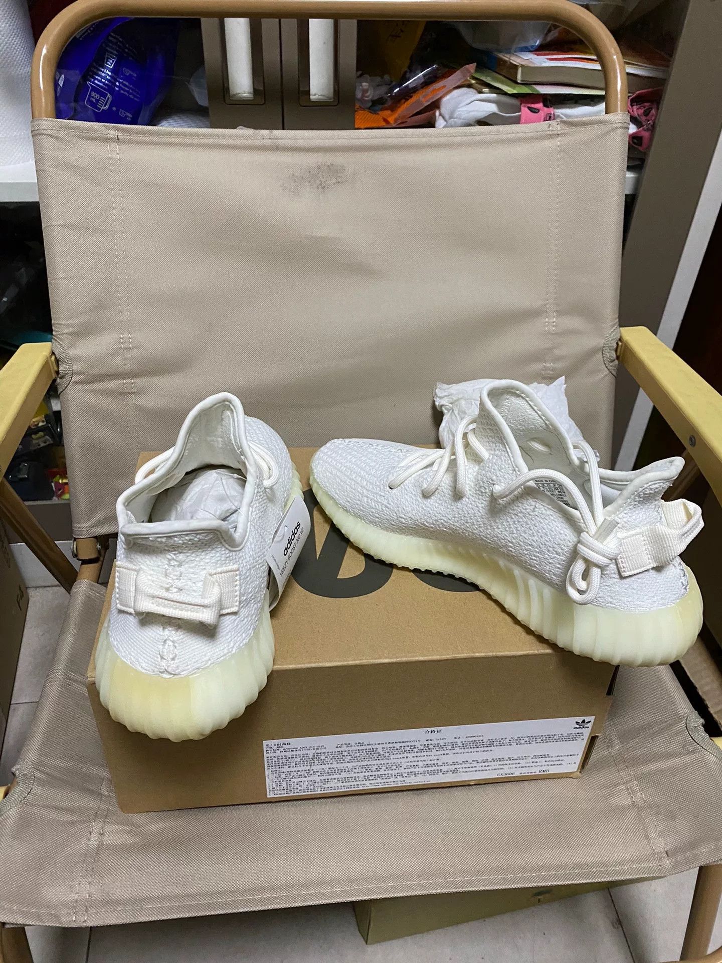 Adidas Adidas YEEZY350 White Lowtop Sneakers 41 Men Size US 8.5 / EU 41-42 - 2 Thumbnail