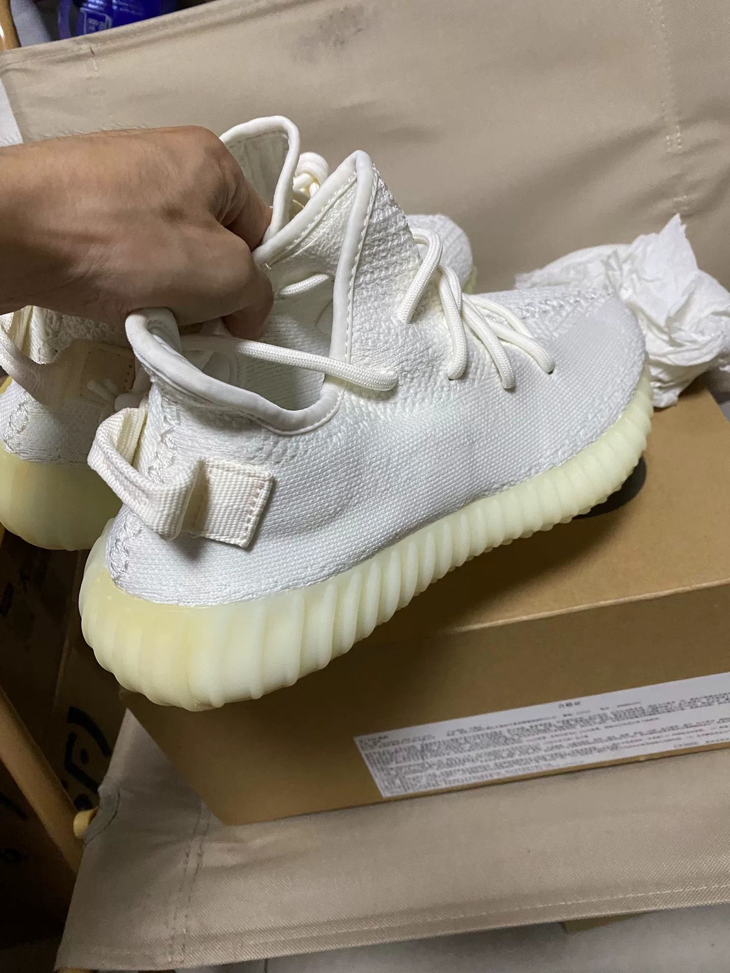 Adidas Adidas YEEZY350 White Lowtop Sneakers 41 Men Size US 8.5 / EU 41-42 - 4 Thumbnail