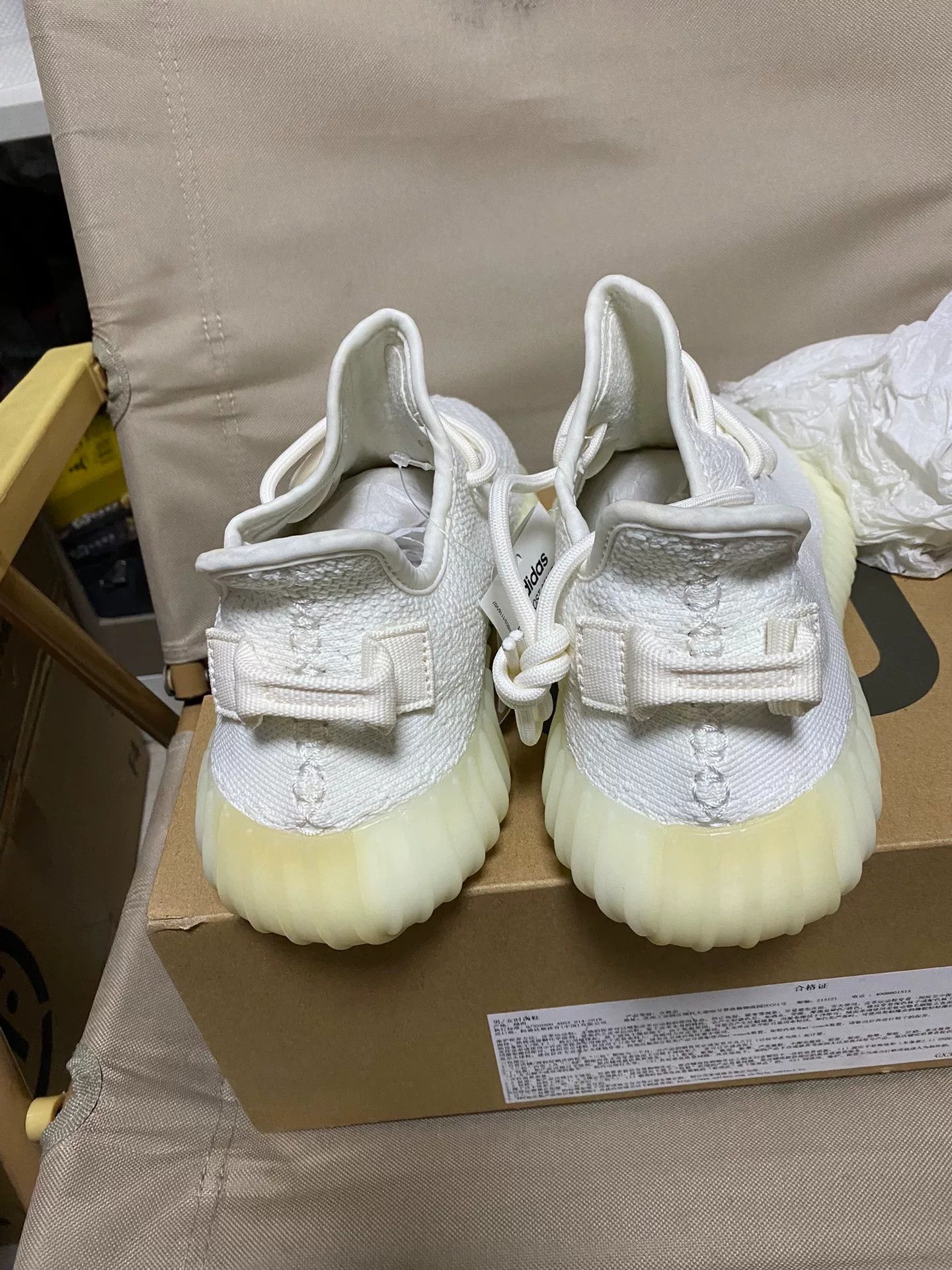 Adidas Adidas YEEZY350 White Lowtop Sneakers 41 Men Size US 8.5 / EU 41-42 - 5 Thumbnail