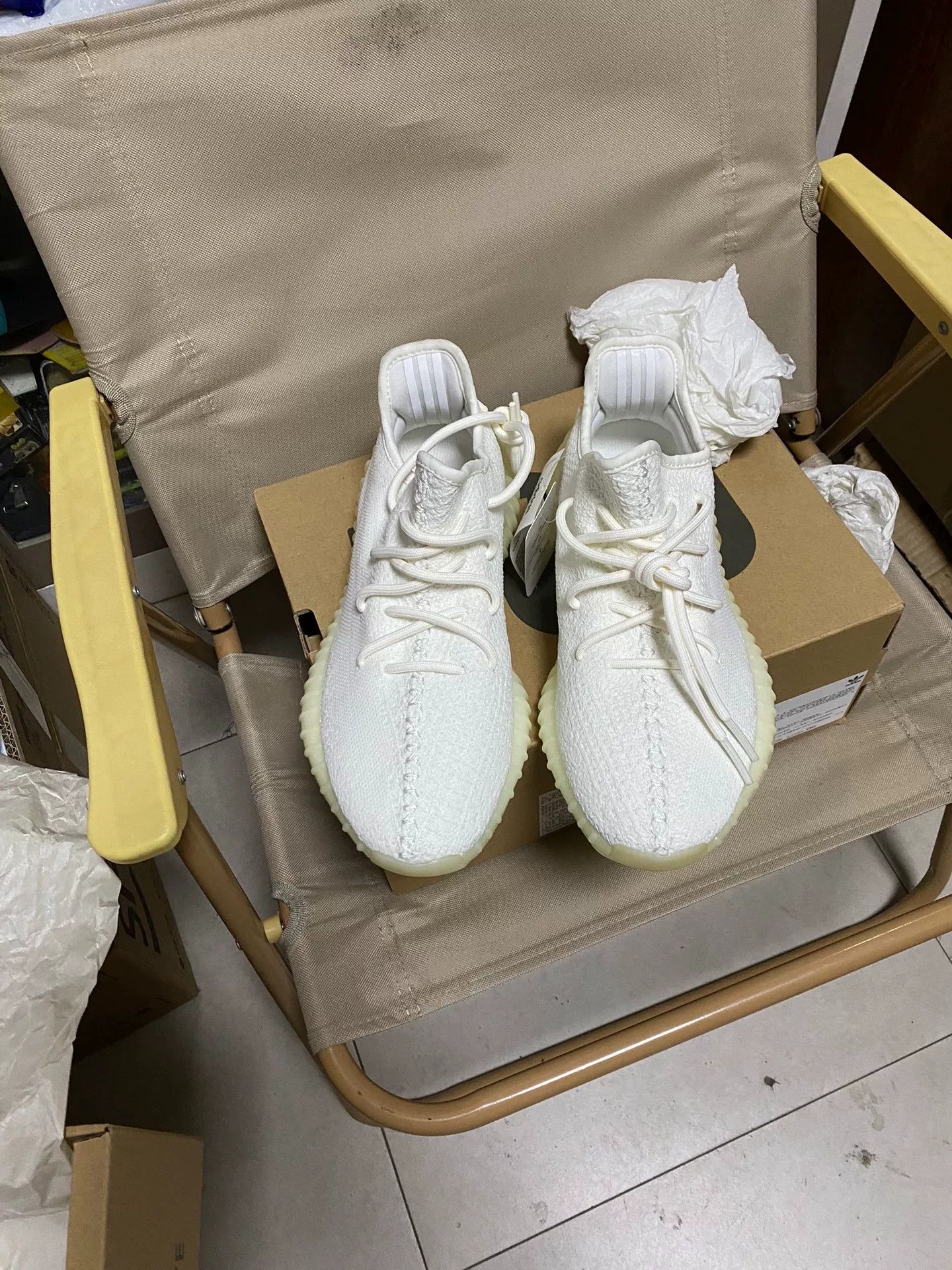 Adidas Adidas YEEZY350 White Lowtop Sneakers 41 Men Size US 8.5 / EU 41-42 - 8 Thumbnail