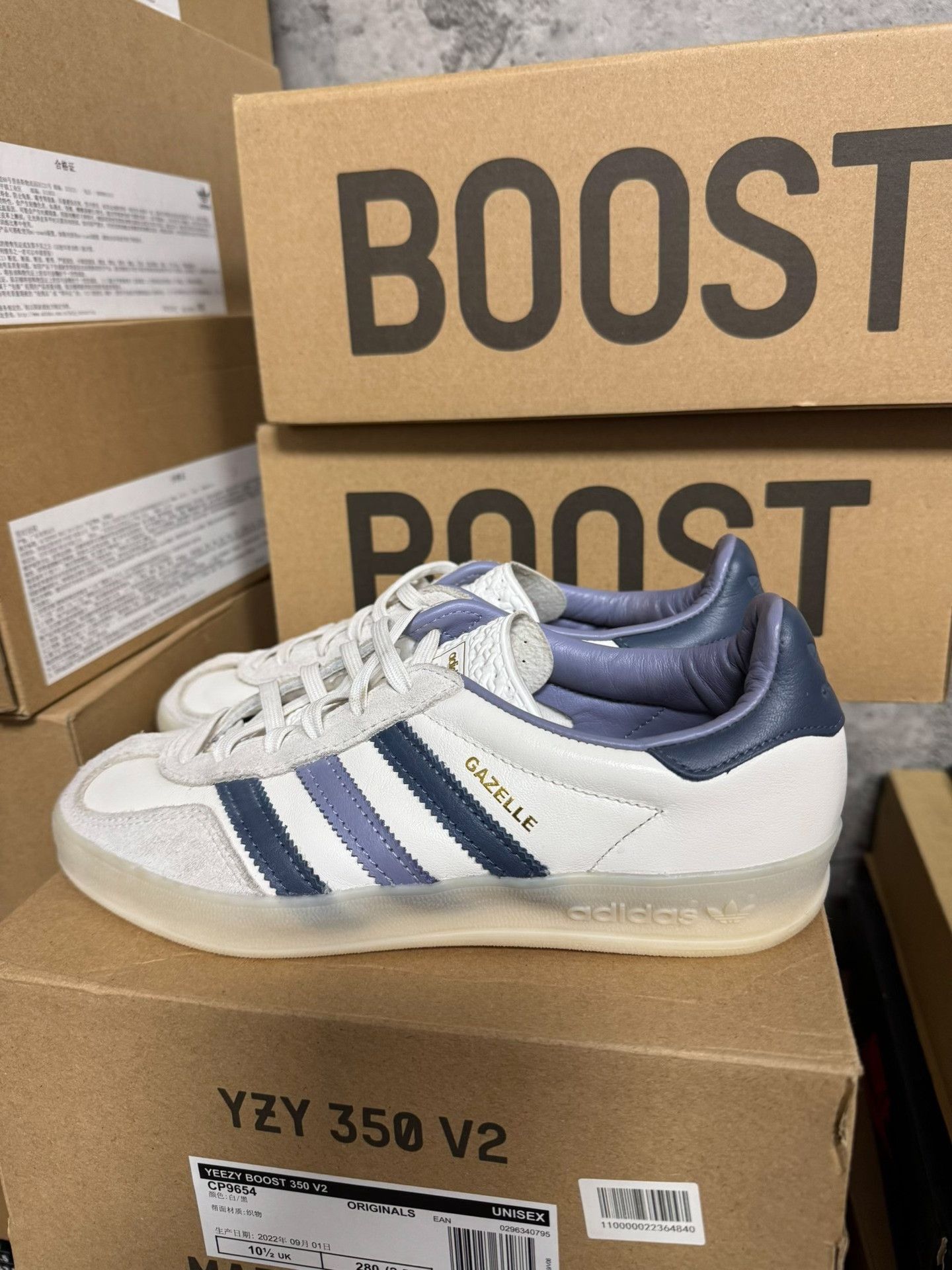 Adidas Adidas Blue Lowtop Sneakers 36 Men Size US 5 / EU 37 - 9 Thumbnail
