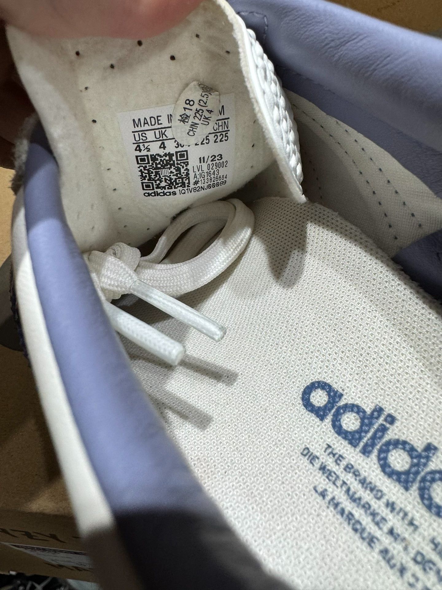 Adidas Adidas Blue Lowtop Sneakers 36 Men Size US 5 / EU 37 - 3 Thumbnail