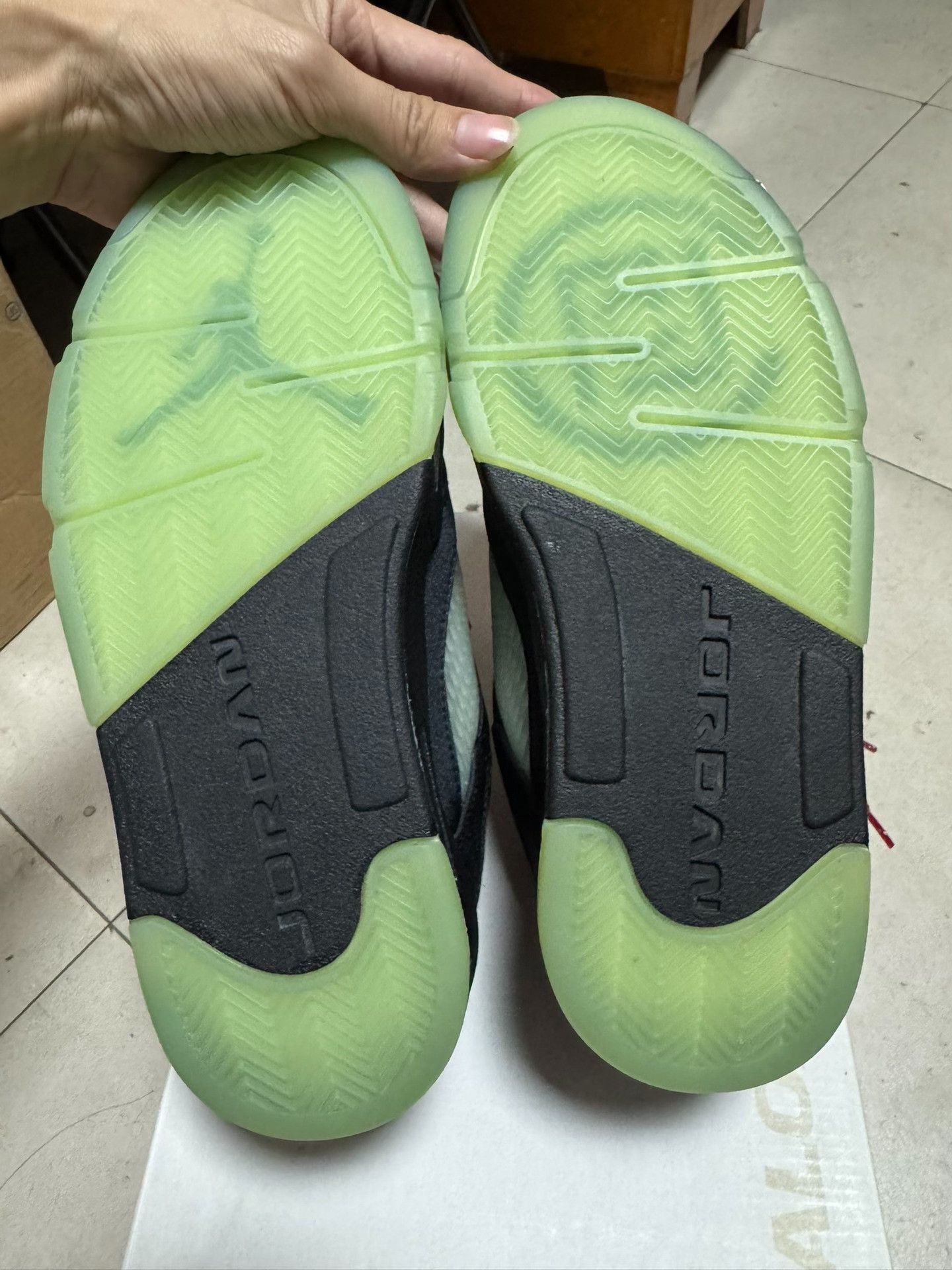 Nike Nike Green Lowtop Sneakers 38 Men Size US 6 / EU 39 - 6 Thumbnail