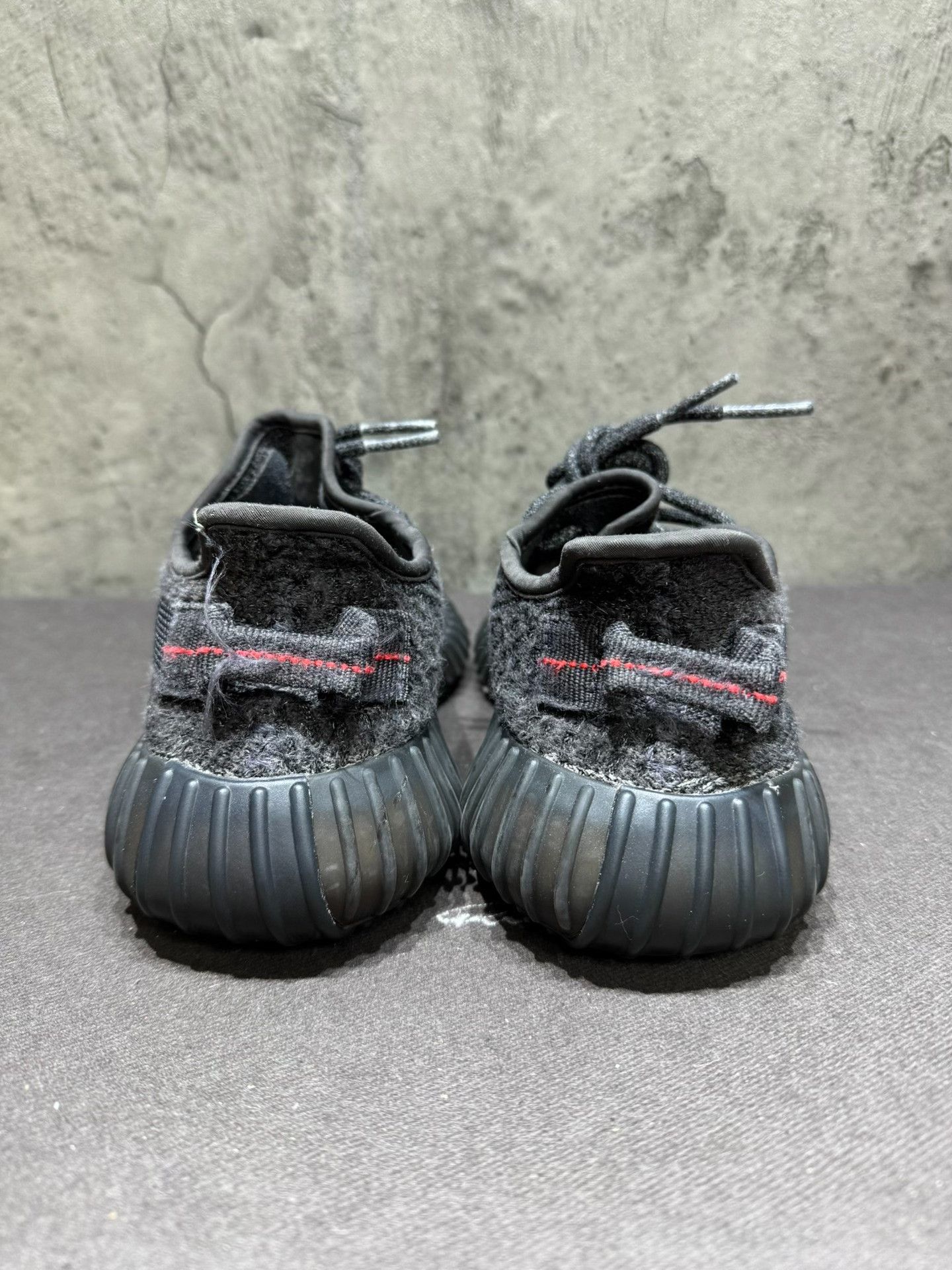 Yeezy Yeezy Black Lowtop Sneakers 36 Men Size US 5 / EU 37 - 5 Thumbnail