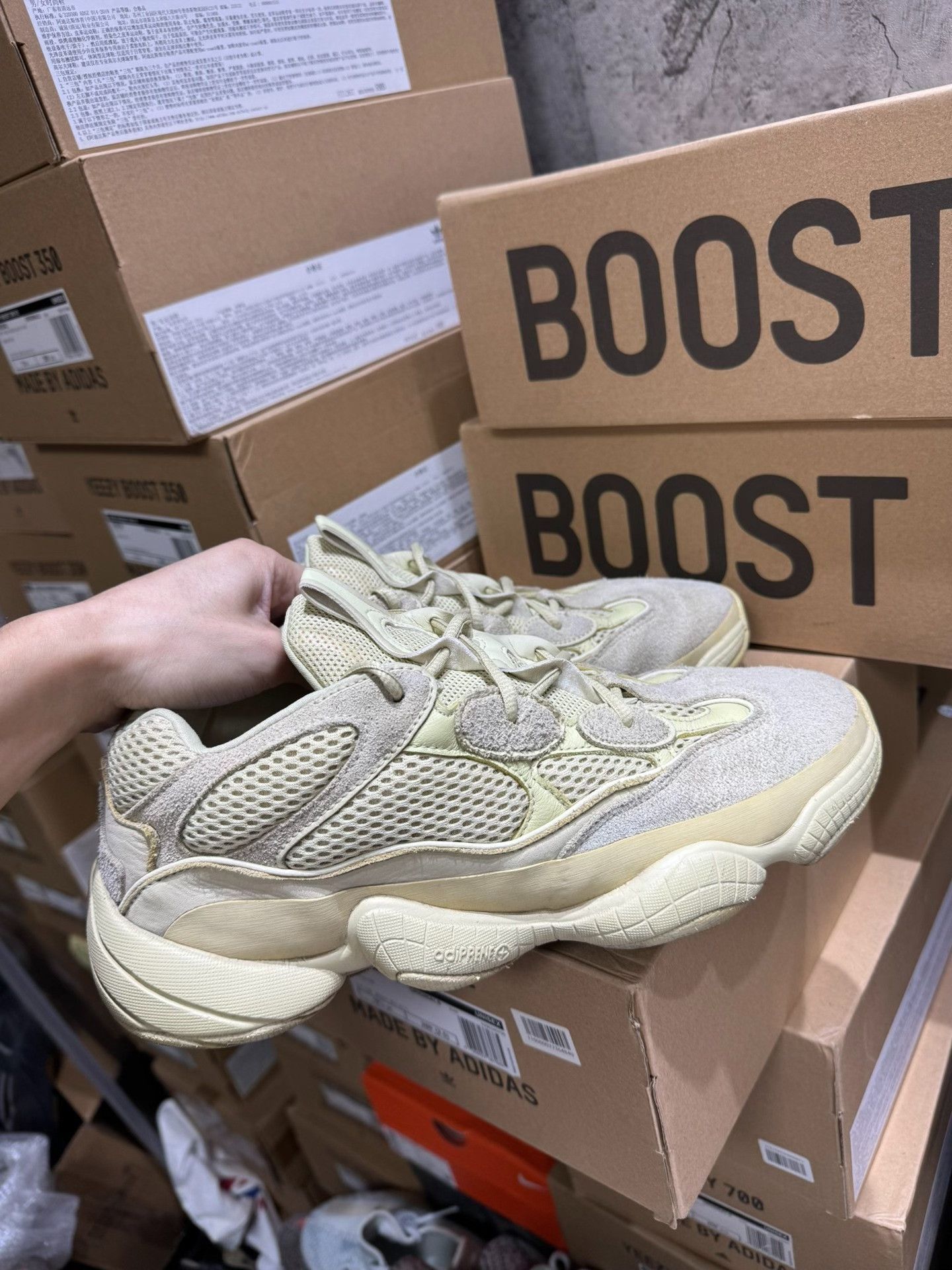 Yeezy Yeezy Yellow Lowtop Sneakers 10.5 Men Size US 10.5 / EU 43-44 - 4 Thumbnail