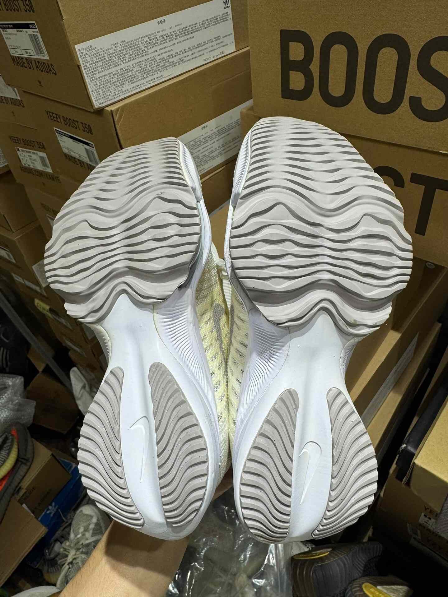 Nike Nike ZOOM TEMPO White Lowtop Sneakers 36 Men Size US 5 / EU 37 - 4 Thumbnail