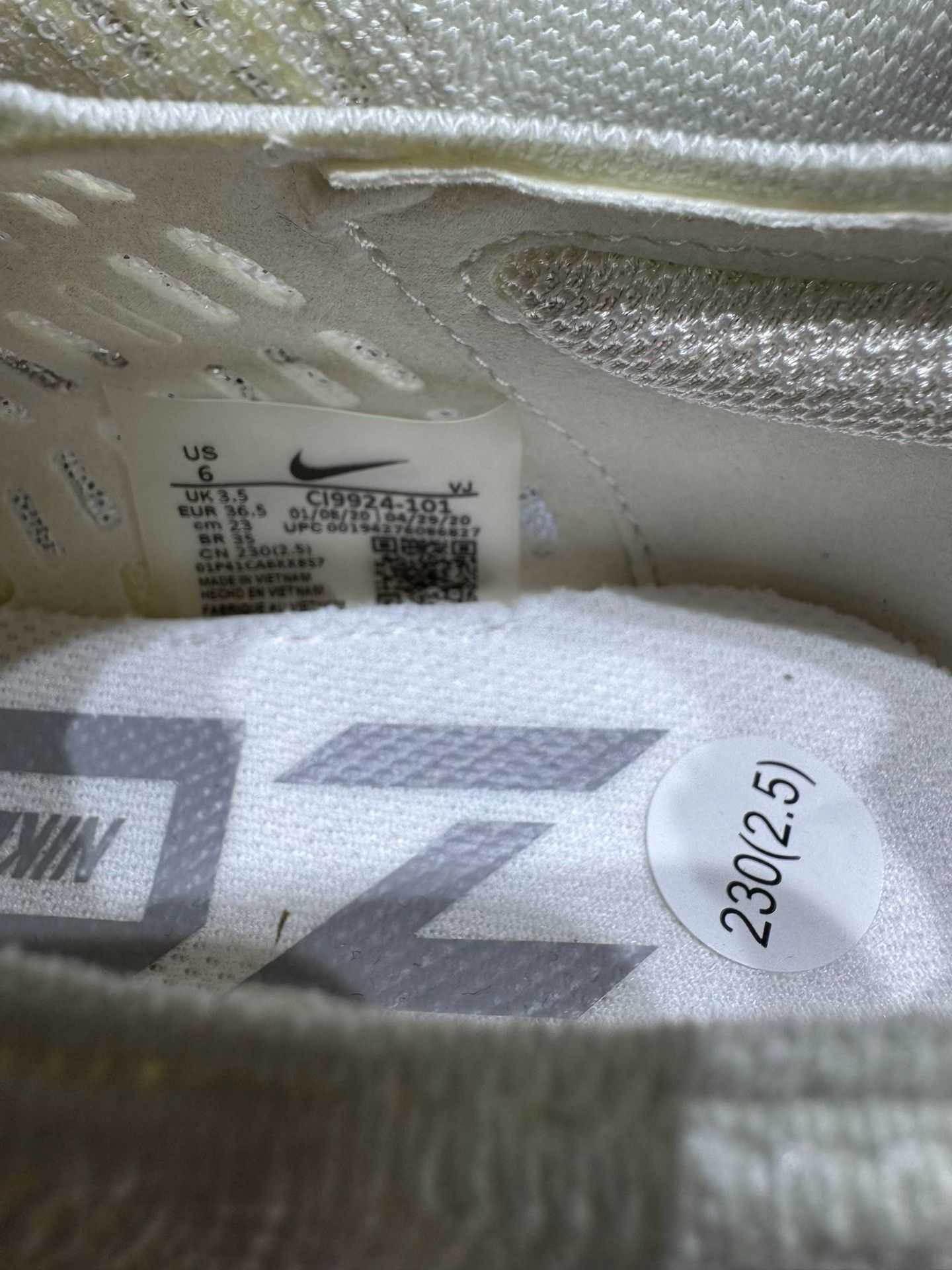 Nike Nike ZOOM TEMPO White Lowtop Sneakers 36 Men Size US 5 / EU 37 - 6 Thumbnail