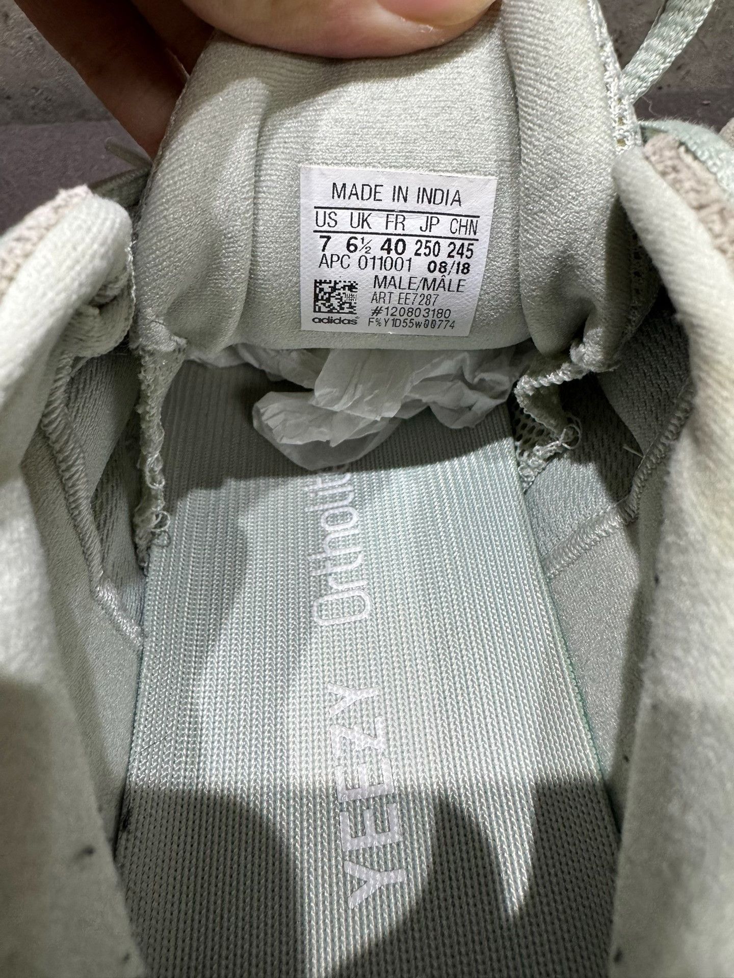 Adidas Adidas YEEZY500 White Lowtop Sneakers 40 Men Size US 7.5 / EU 40-41 - 4 Thumbnail