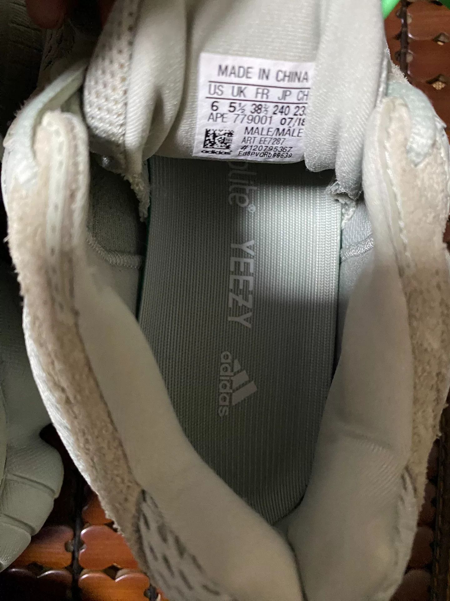 Yeezy Yeezy White Lowtop Sneakers 38 Men Size US 6 / EU 39 - 3 Thumbnail