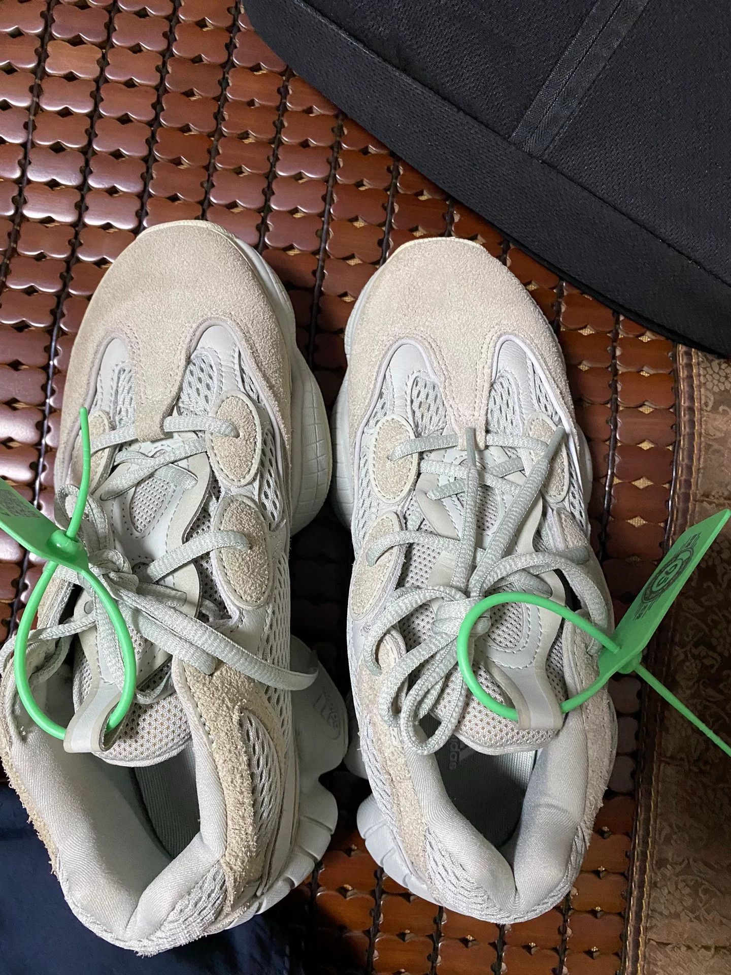 Yeezy Yeezy White Lowtop Sneakers 38 Men Size US 6 / EU 39 - 4 Thumbnail