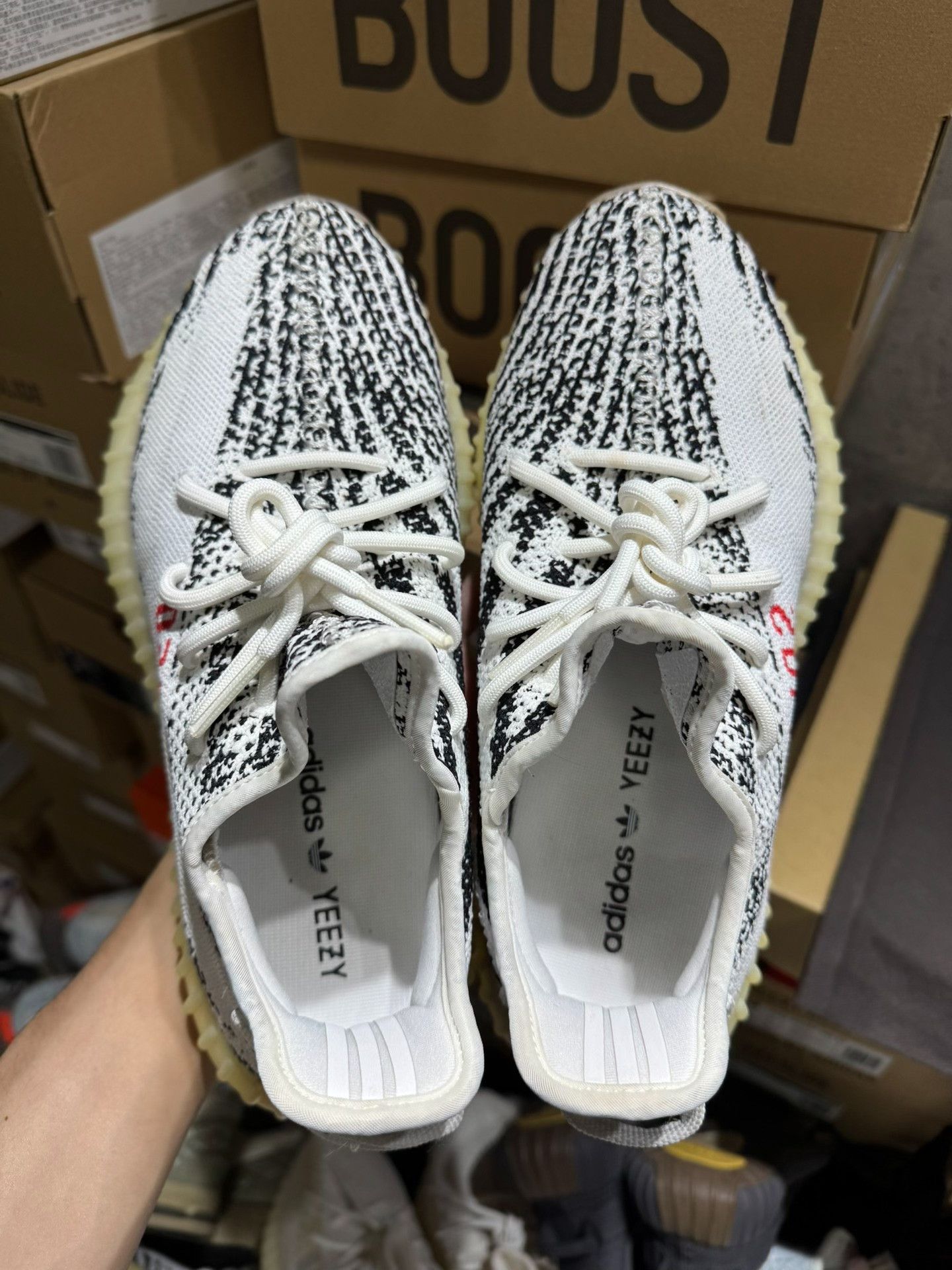 Adidas Adidas YEEZY350 White Lowtop Sneakers 41 Men Size US 8.5 / EU 41-42 - 2 Thumbnail