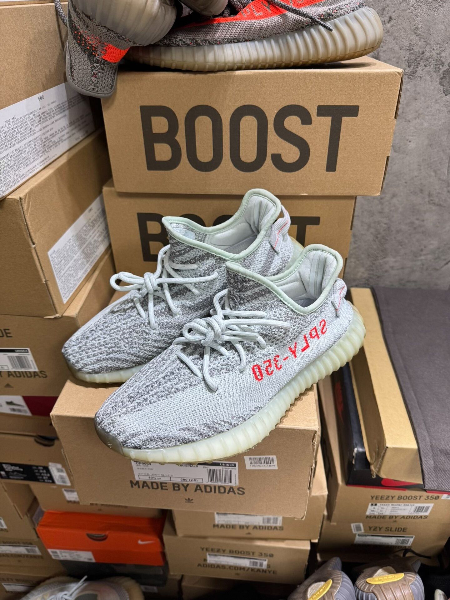 Yeezy Yeezy Blue Lowtop Sneakers 40 Men Size US 7.5 / EU 40-41 - 3 Thumbnail