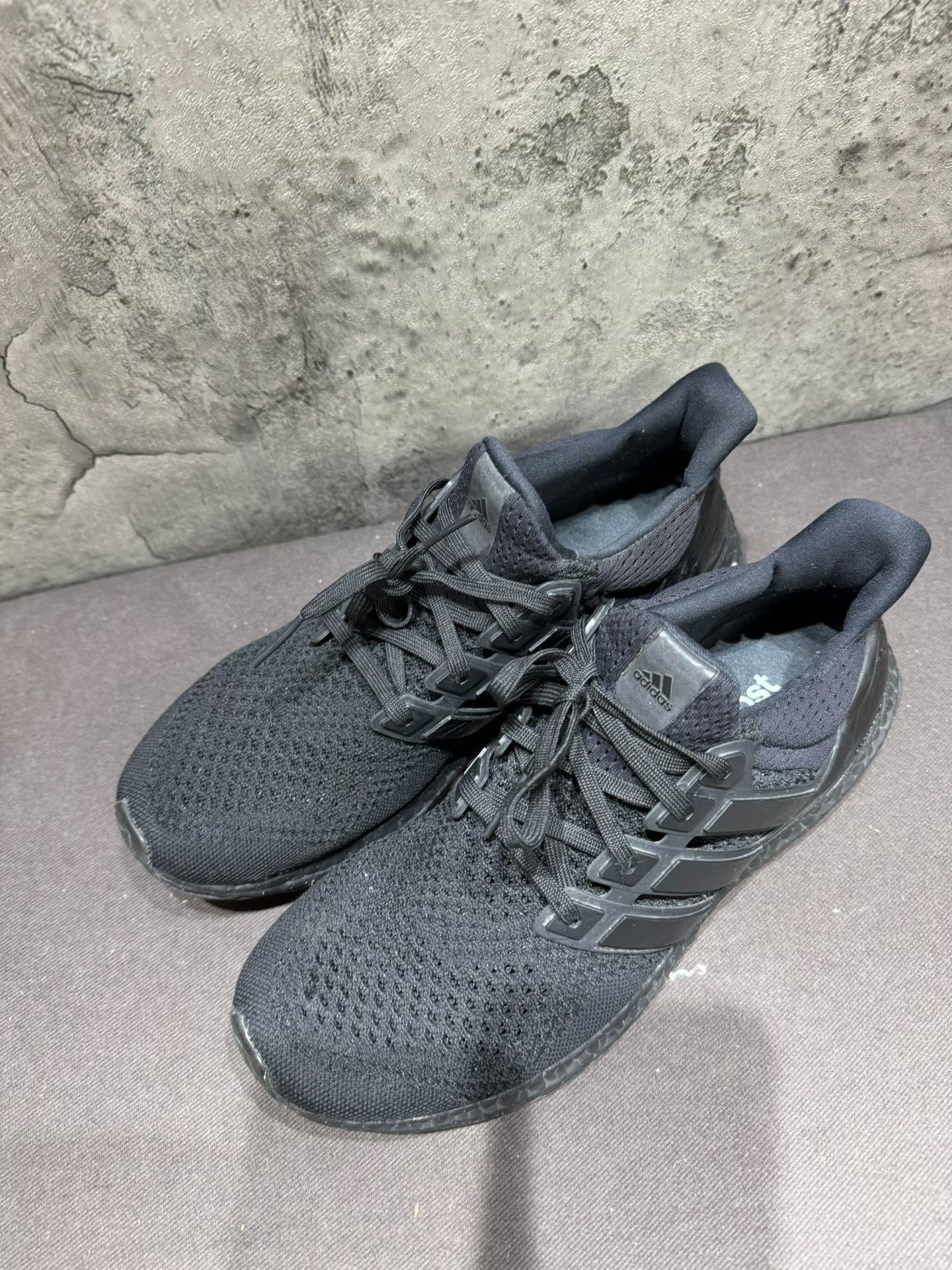 Adidas Adidas Black Lowtop Sneakers 10 Men Size US 10 / EU 43 - 3 Thumbnail