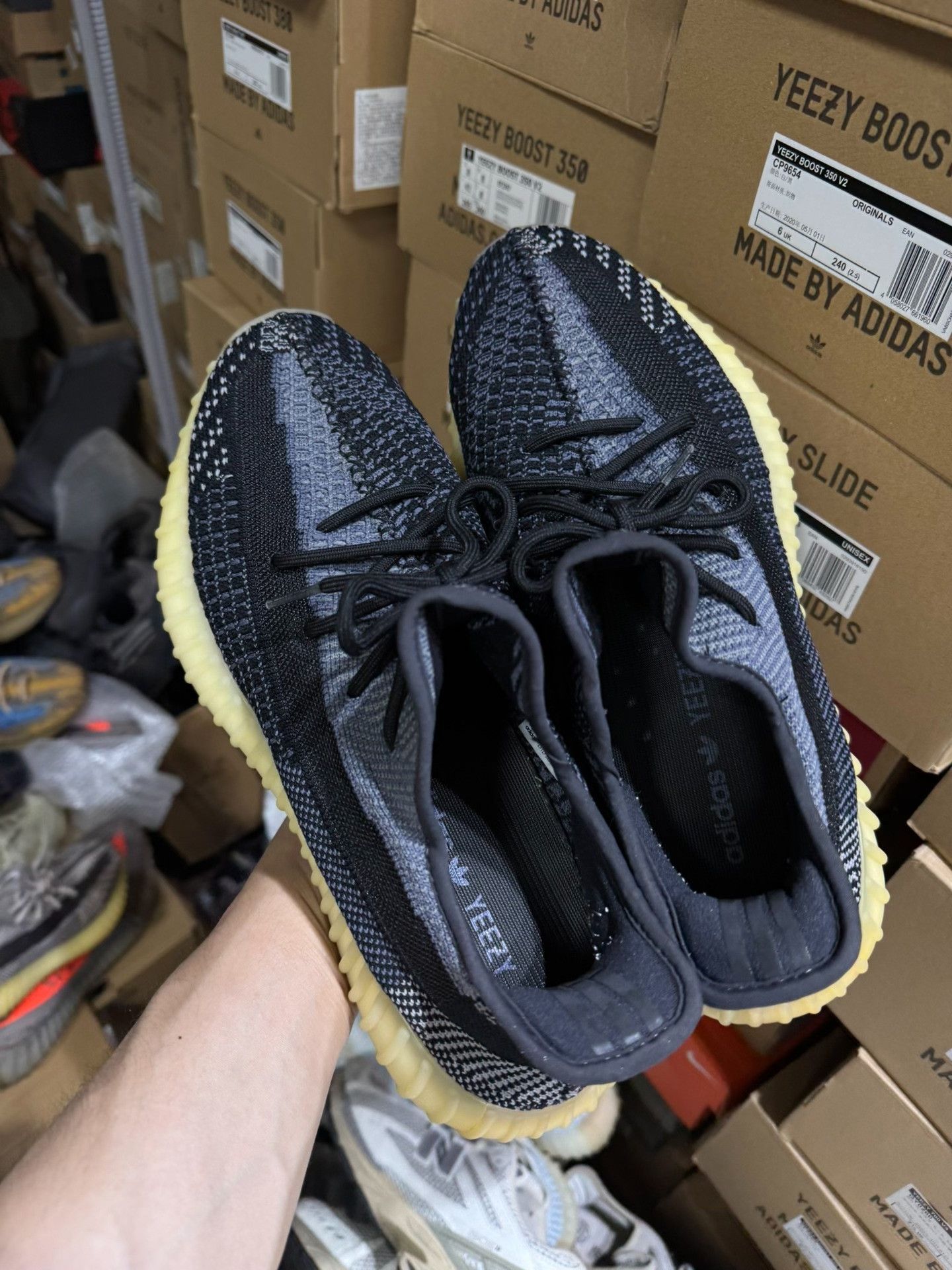 Adidas Adidas YEEZY350 Black Lowtop Sneakers 10 Men Size US 10 / EU 43 - 3 Thumbnail