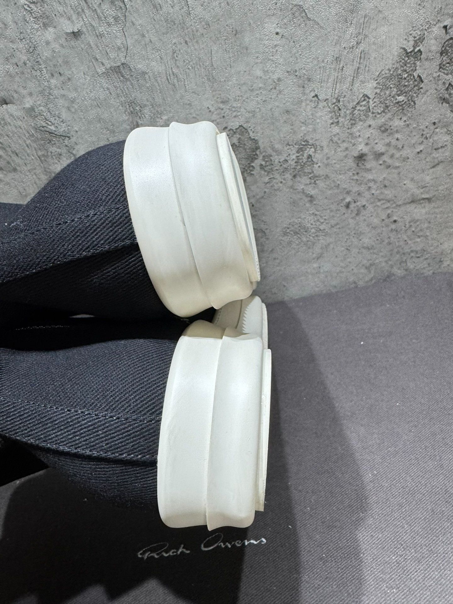 Rick Owens Rick Owens Black Hitop Sneakers 23 Men Size US 10 / EU 43 - 9 Thumbnail