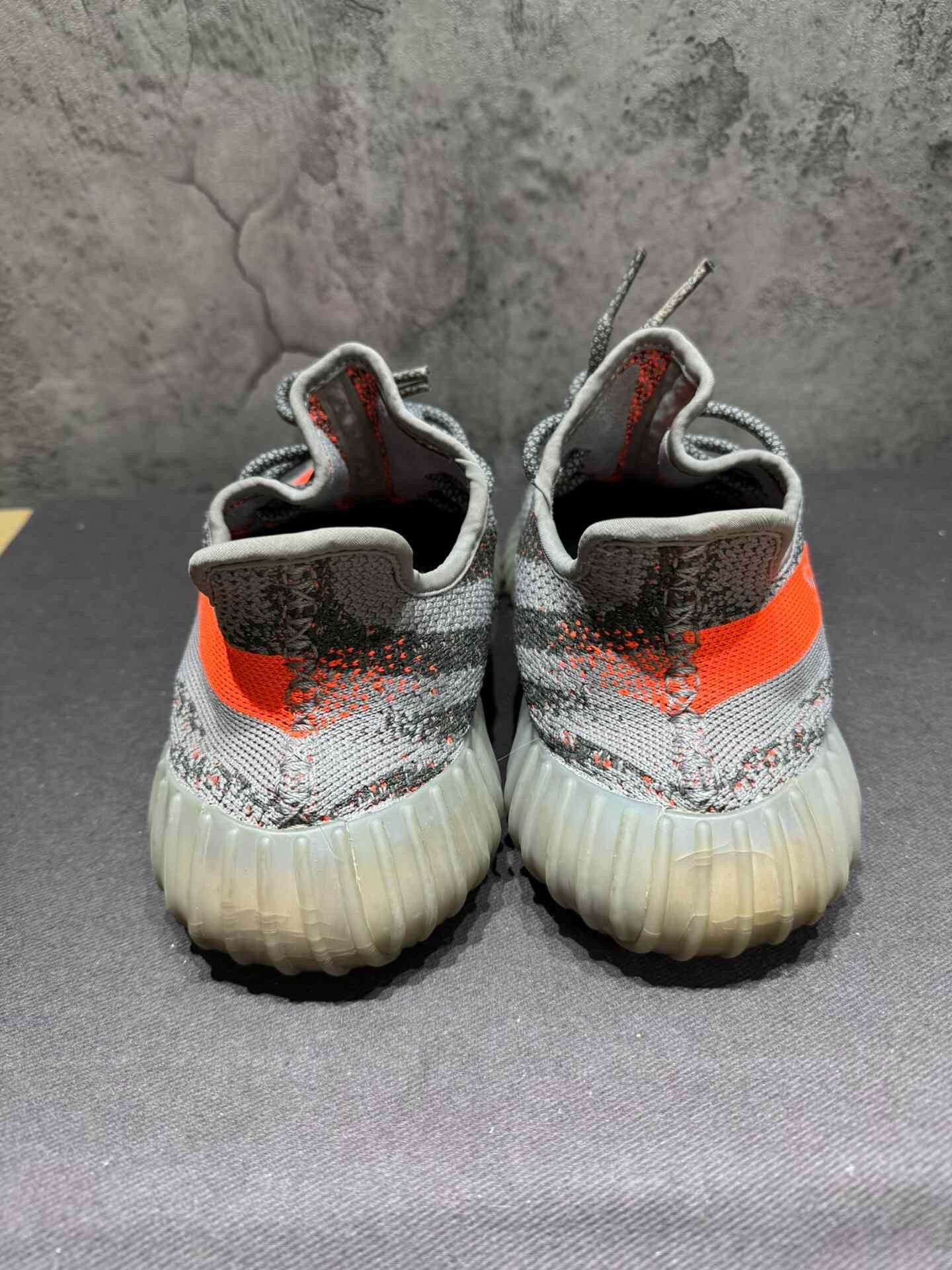 Adidas Adidas YEEZY350 Gray Lowtop Sneakers 42 Men Size US 9 / EU 42 - 7 Thumbnail