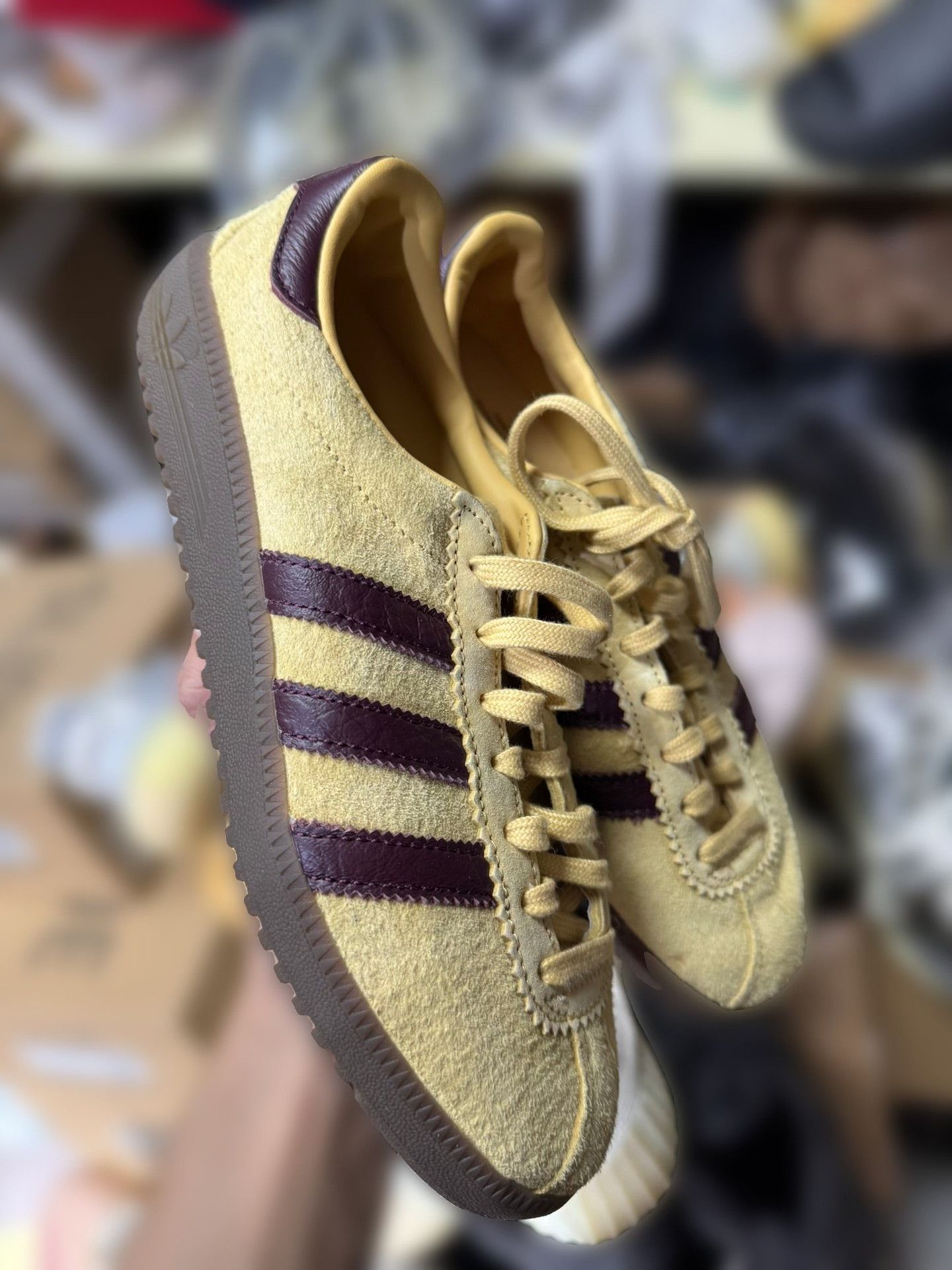 Adidas Adidas Retro Yellow Lowtop Sneakers 36 Men Size US 5 / EU 37 - 4 Thumbnail